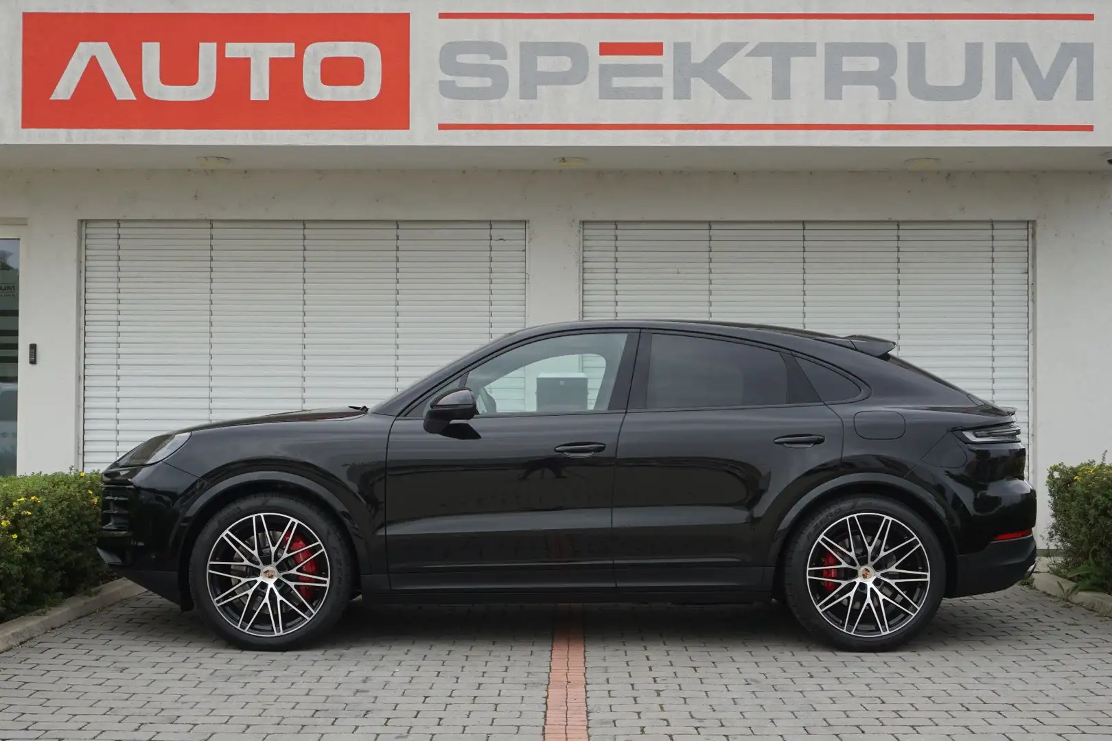 Porsche Cayenne Coupe III S E-Hybrid Aut | € 1087 mtl | Sport-AGA Schwarz - 2