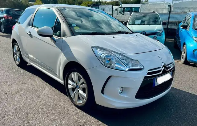 Citroen DS3 CITROËN 1.4 HDi 70 ch SO CHIC – 2013