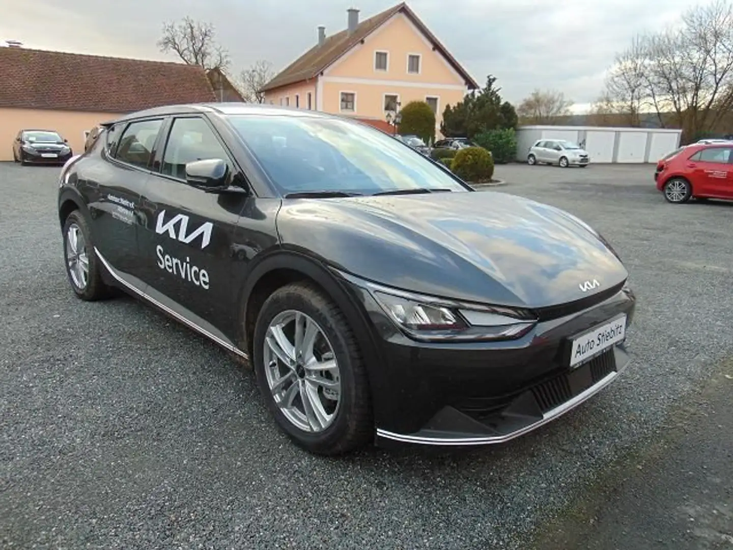 Kia EV6 Basis 2WD Schwarz - 1