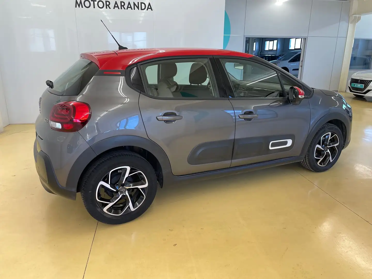 Citroen C3 1.2 PureTech S&S Feel Pack 83 Gris - 2