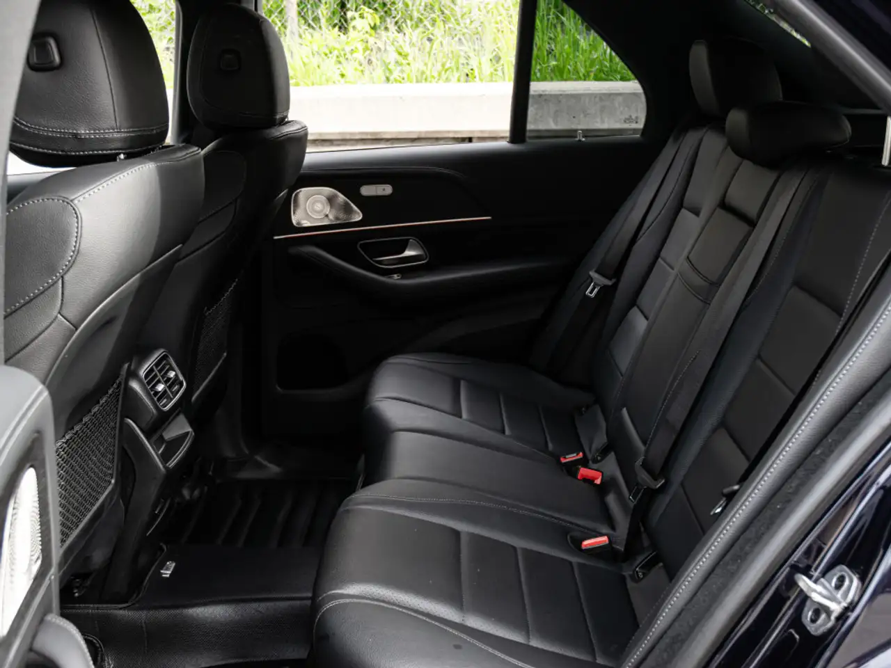 Mercedes-Benz GLE снимка Mercedes-Benz GLE
