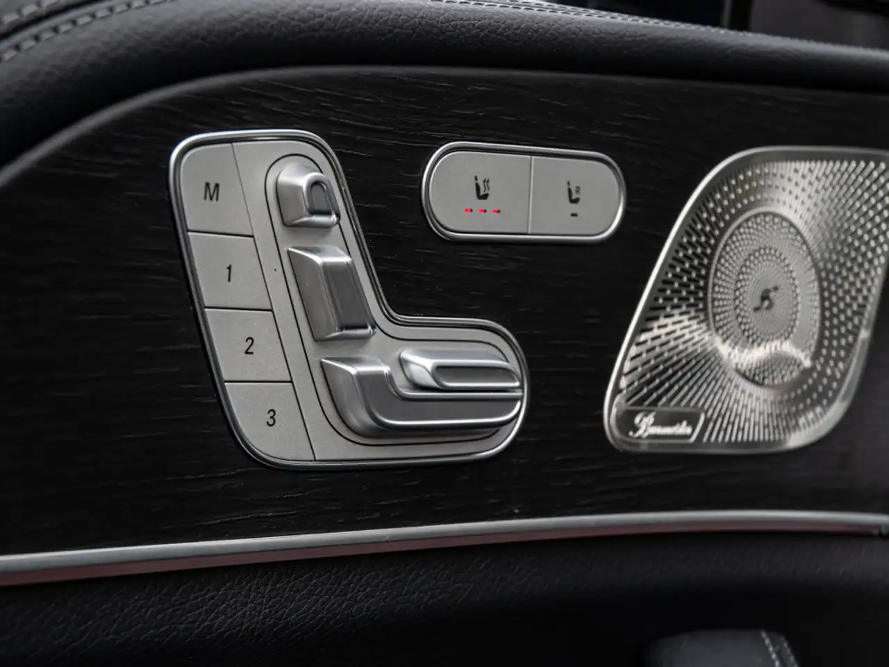 Mercedes-Benz GLE снимка Mercedes-Benz GLE