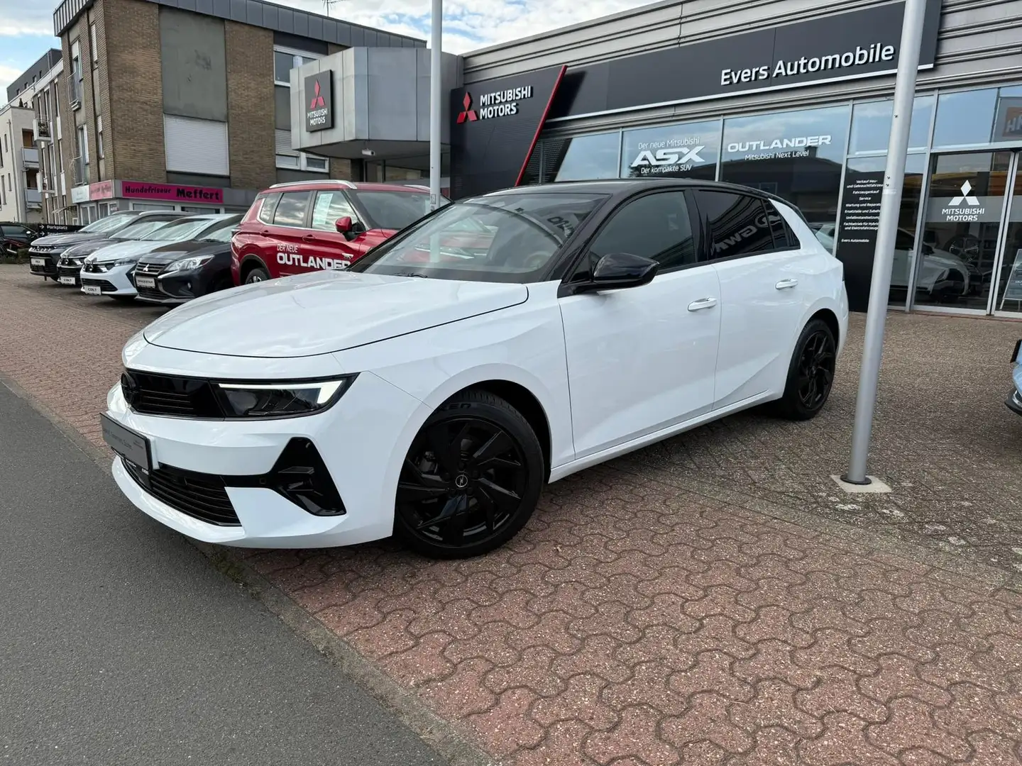 Opel Astra 1.2 GS *HUD*LED*PDC*SHZ*AHK Wit - 2