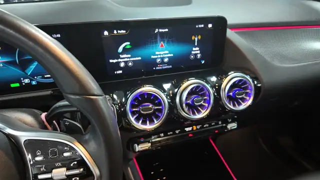 Mercedes-Benz Eqa view 29