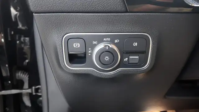 Mercedes-Benz Eqa view 21