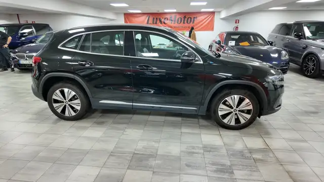 Mercedes-Benz Eqa view 7