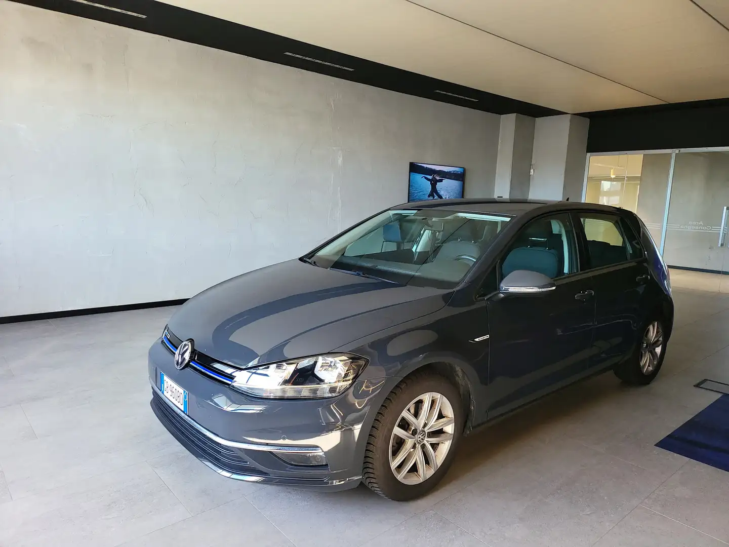 Volkswagen Golf 5 Porte 1.5 TGI BlueMotion Business Grau - 1