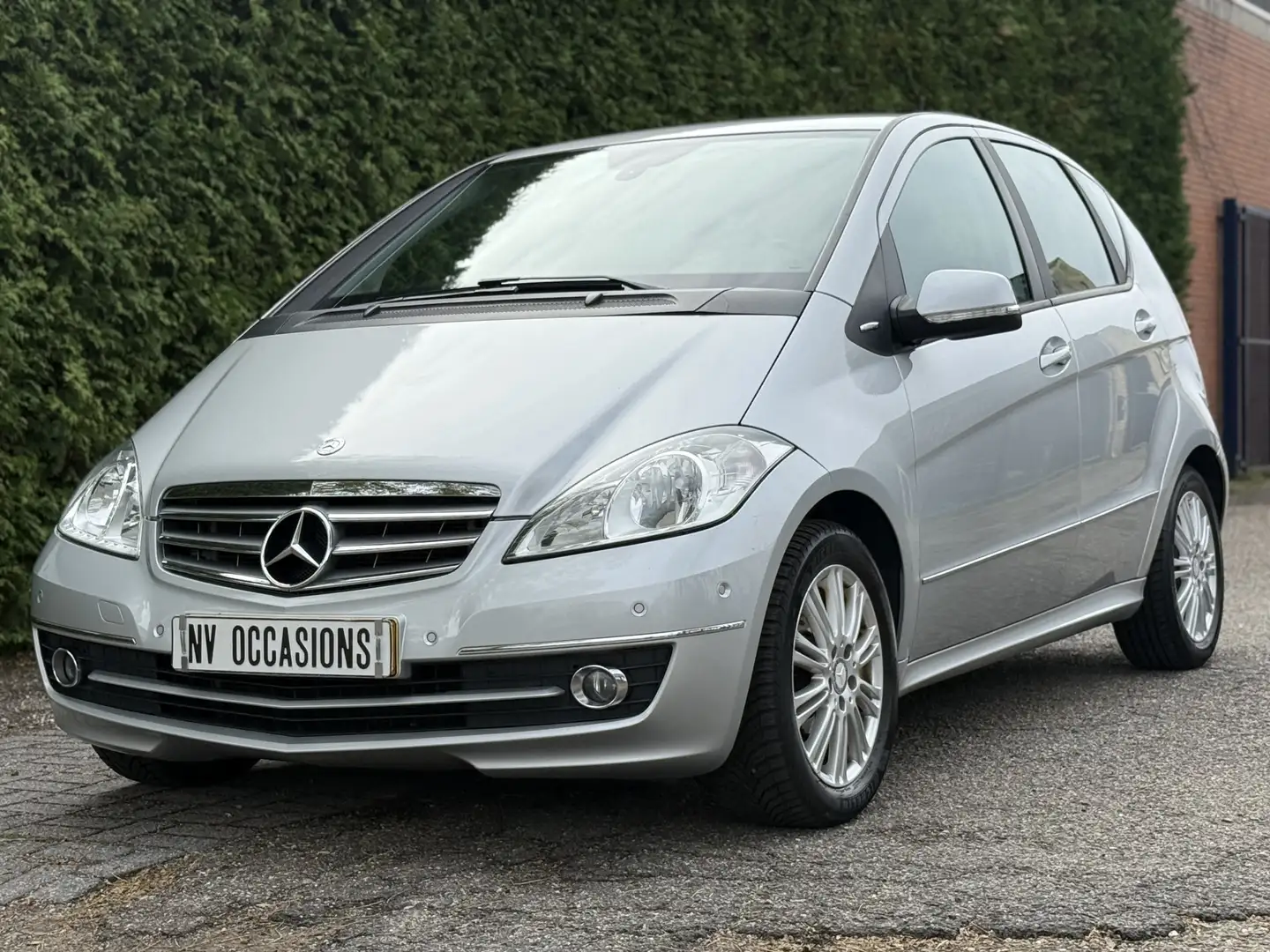 Mercedes-Benz A 160 Business Class Elegance AUTOMAAT/CRUISE/APPLE CARP Grijs - 2
