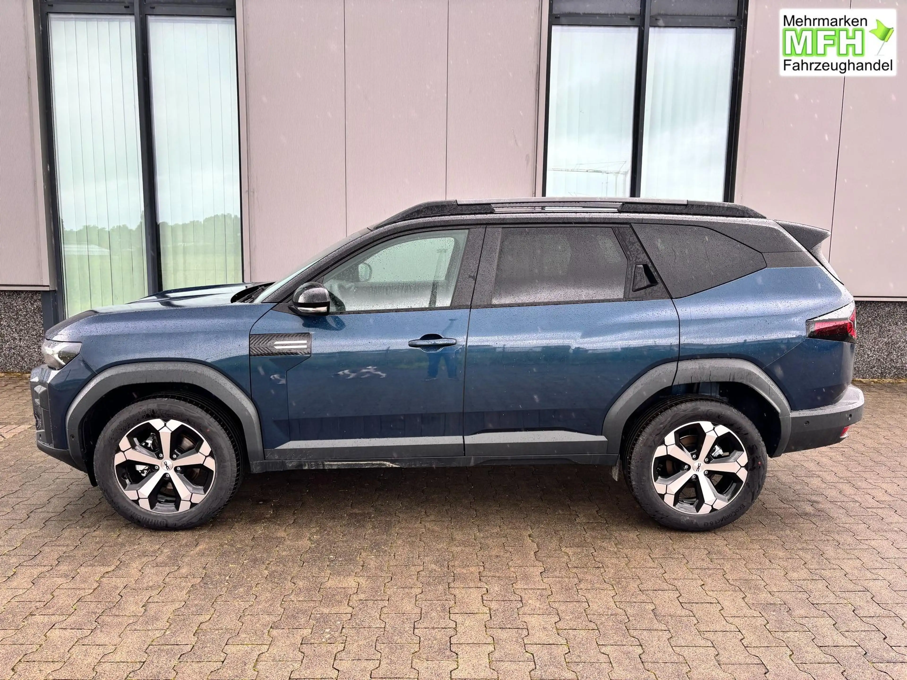 Dacia Bigster Journey FULL-HYBRID 155 (Benzin+Elektro), BLAU-... — photo 2