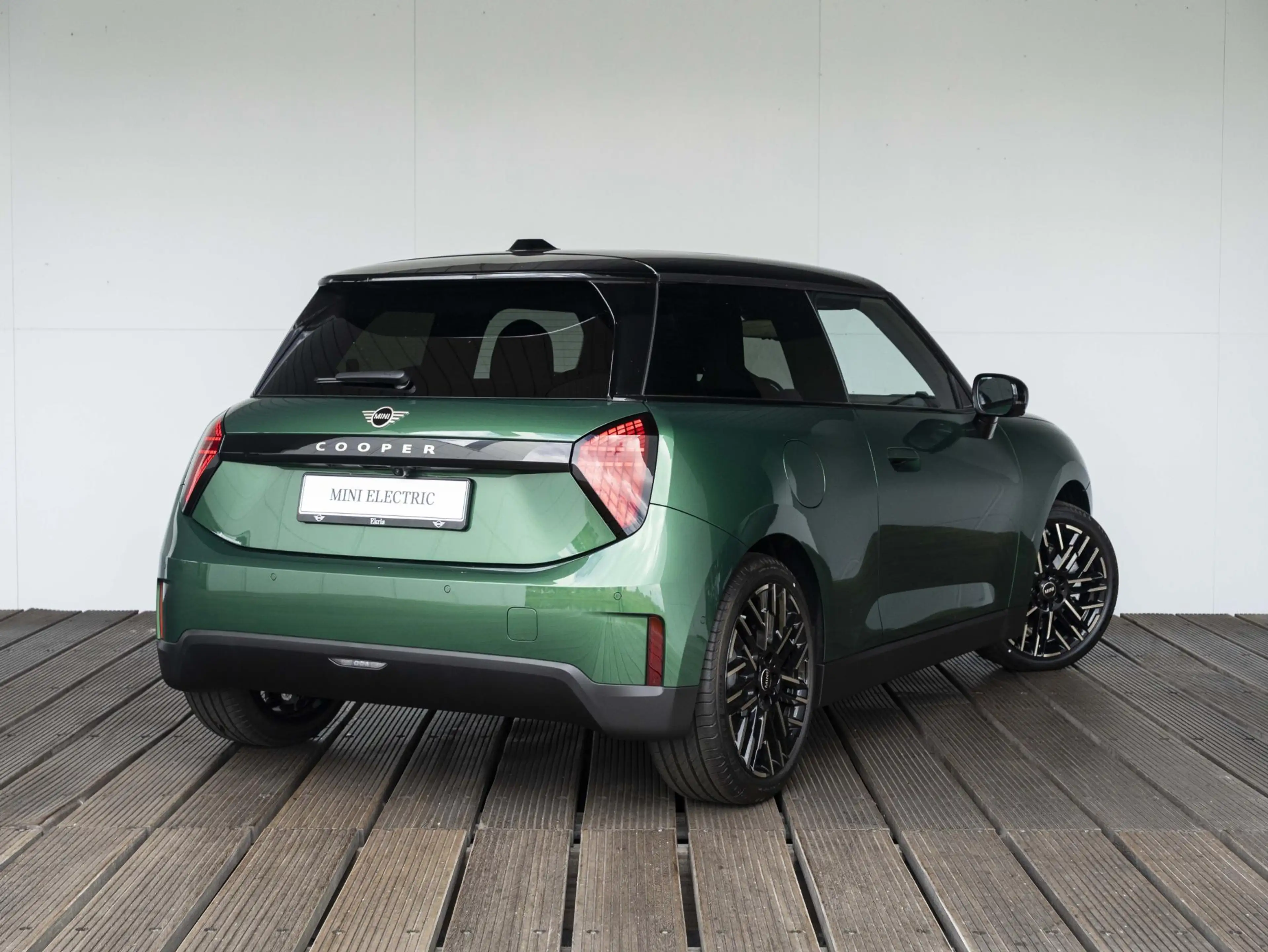 MINI Cooper E 3-Deurs Favoured | Pakket L — photo 2