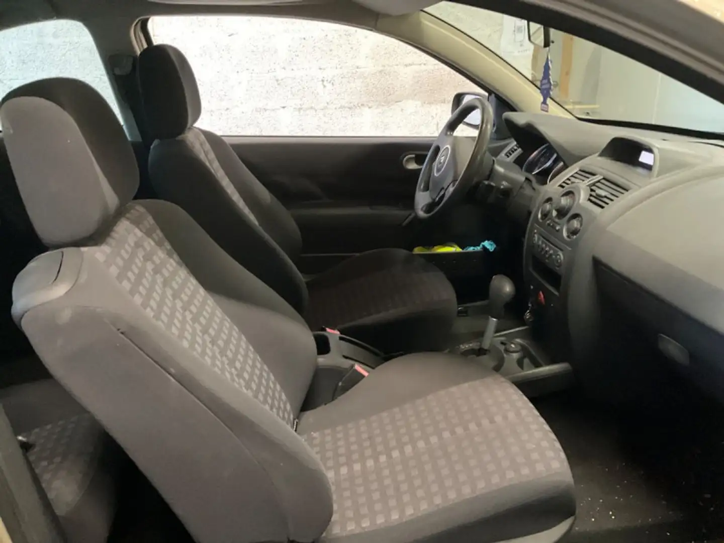 Renault Megane 1.6 16V 110CH AUTHENTIQUE BVA Beige - 2