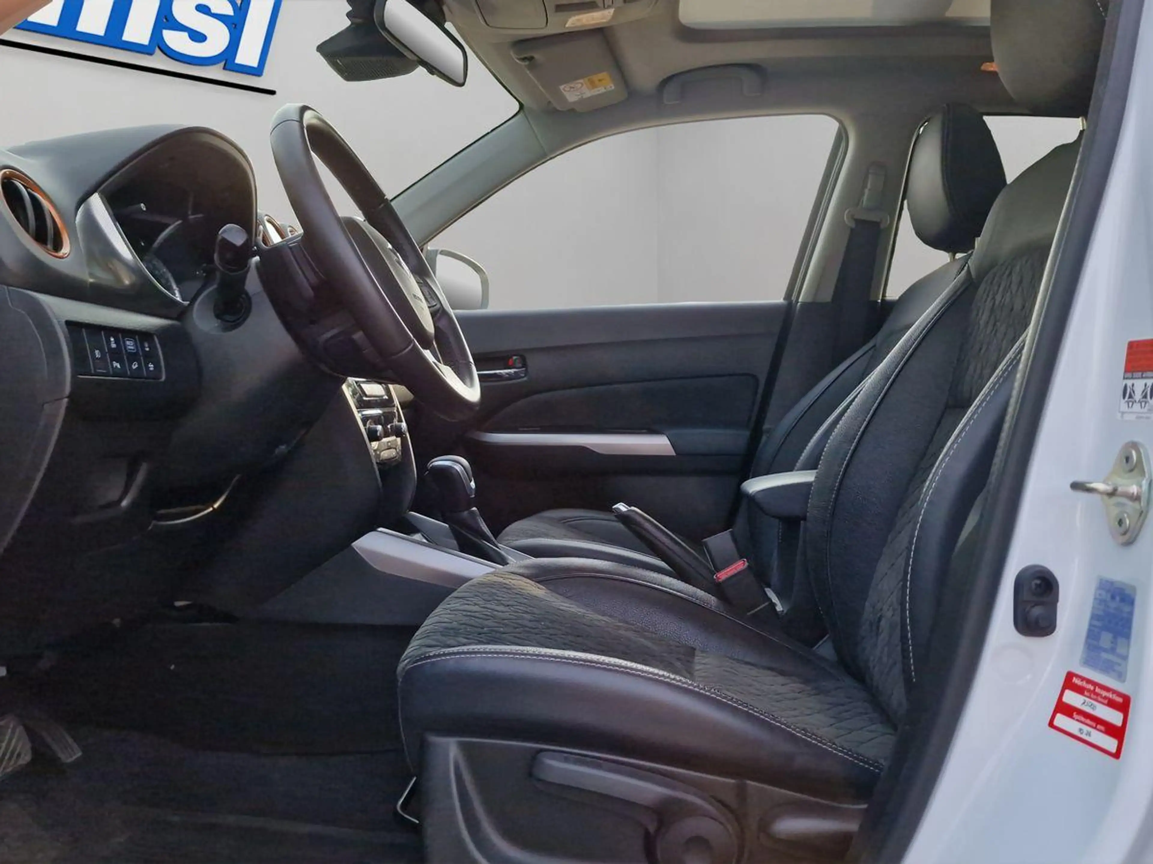 Suzuki Vitara 1.5 Hybrid AGS Comfort+ AllGrip — photo 13