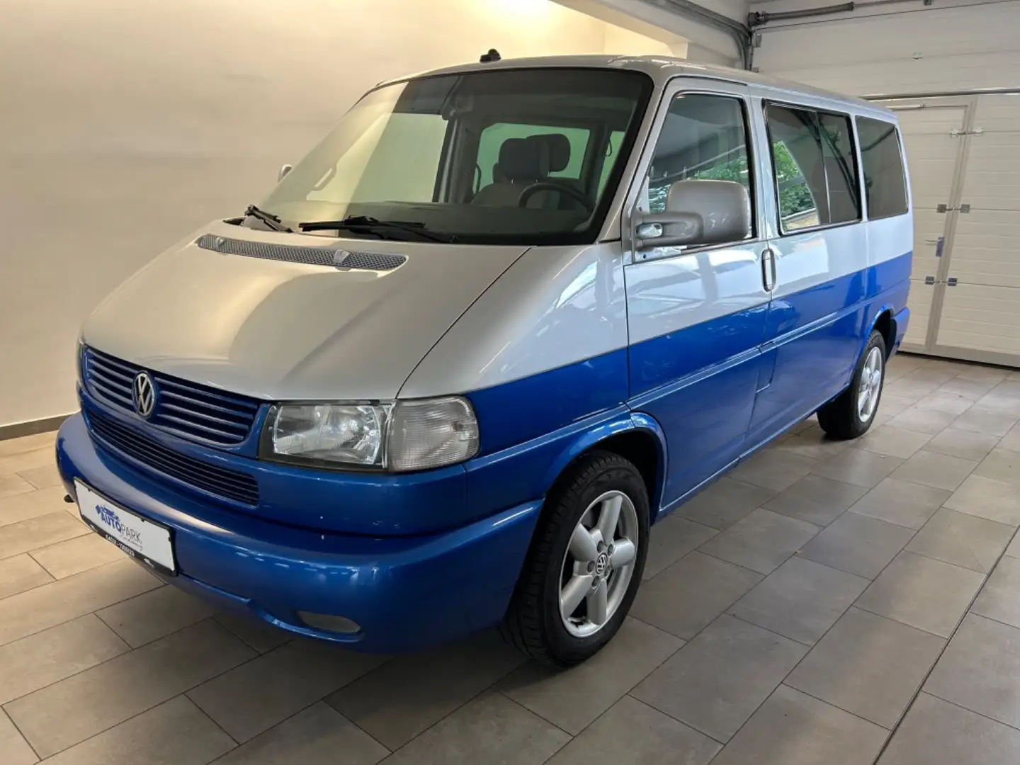 Volkswagen T4 Multivan *Klima*Standheizung*7-Sitzer* Срібний - 1