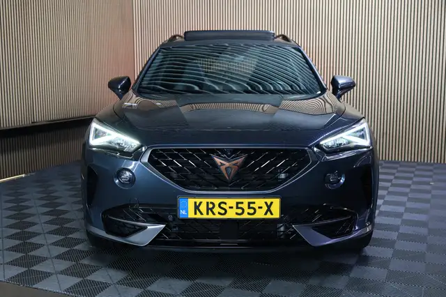 Cupra Formentor view 9