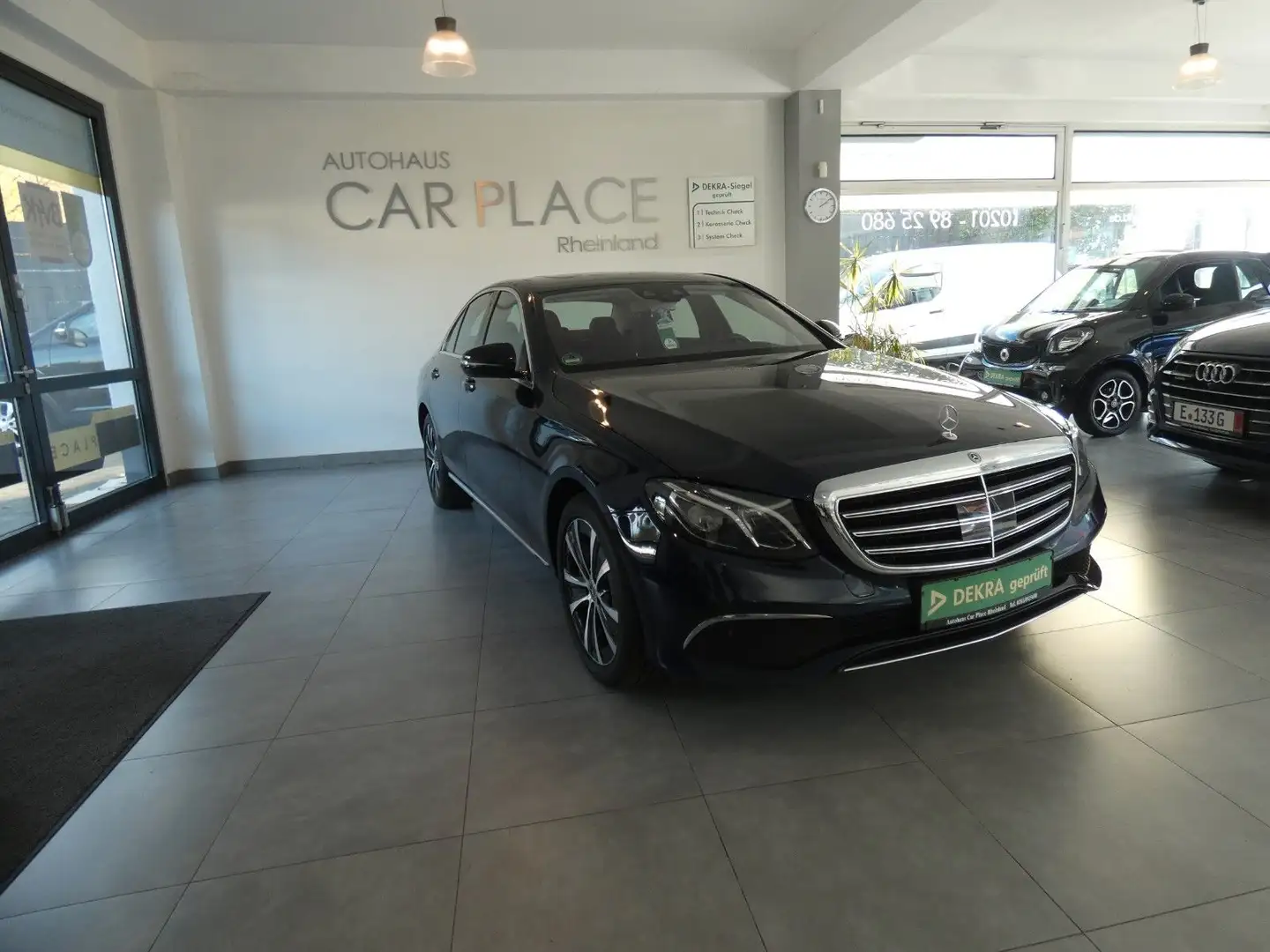 Mercedes-Benz E 350 d Exclusive Paket /1.Hd/Navi/el.GSD/18"Zoll Albastru - 1