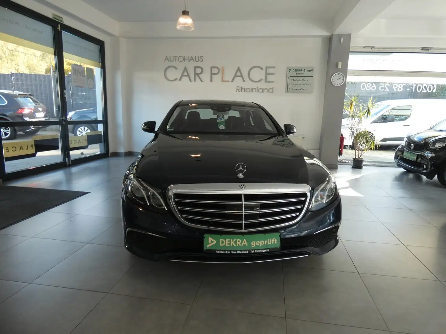 Mercedes-Benz E 350 d Exclusive Paket /1.Hd/Navi/el.GSD/18"Zoll Albastru - 2