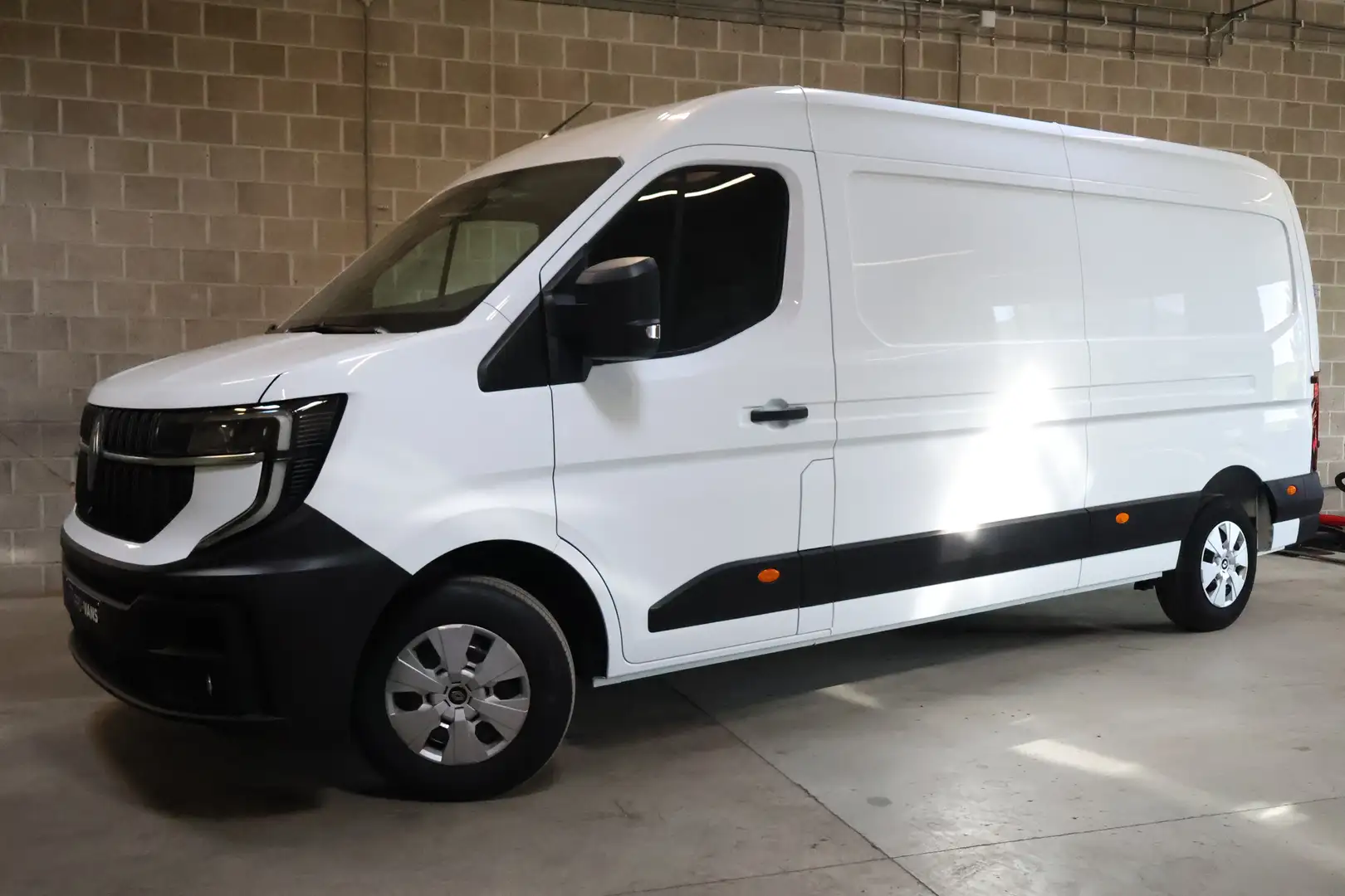 Renault Master L3H2 150 PK MT6| Airco| CarPlay| CC| LED| Sensoren Wit - 2
