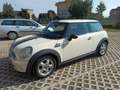 MINI Cooper D 1.6 Pepper - thumbnail 2