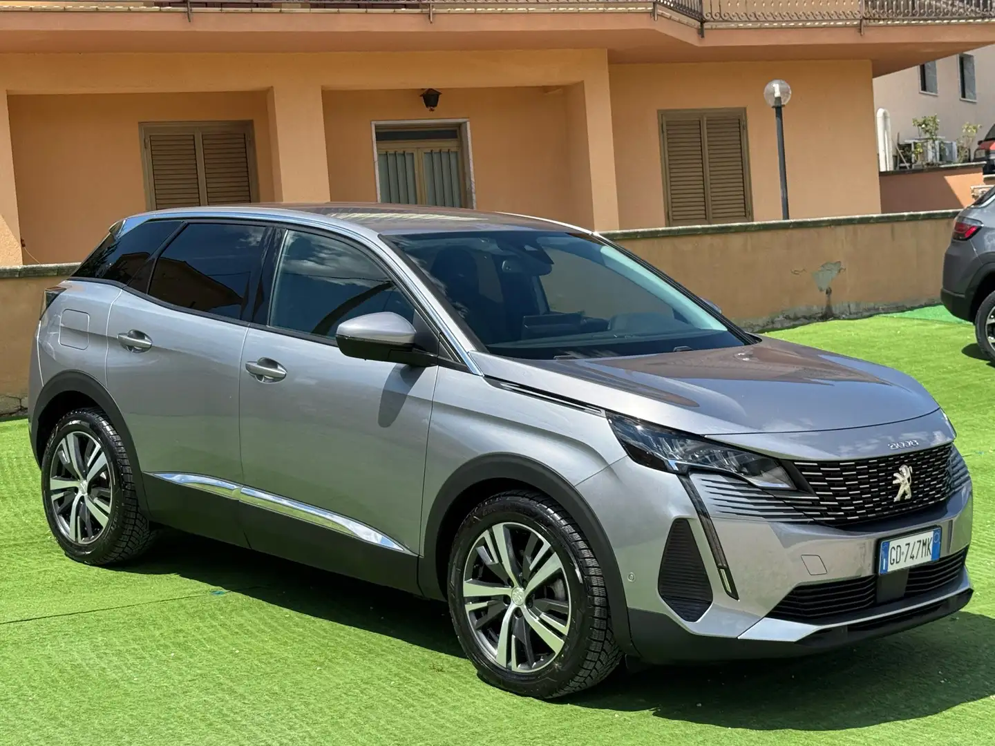 Peugeot 3008 1.5 bluehdi Allure Pack s&s 130cv (Manuale) Gris - 1