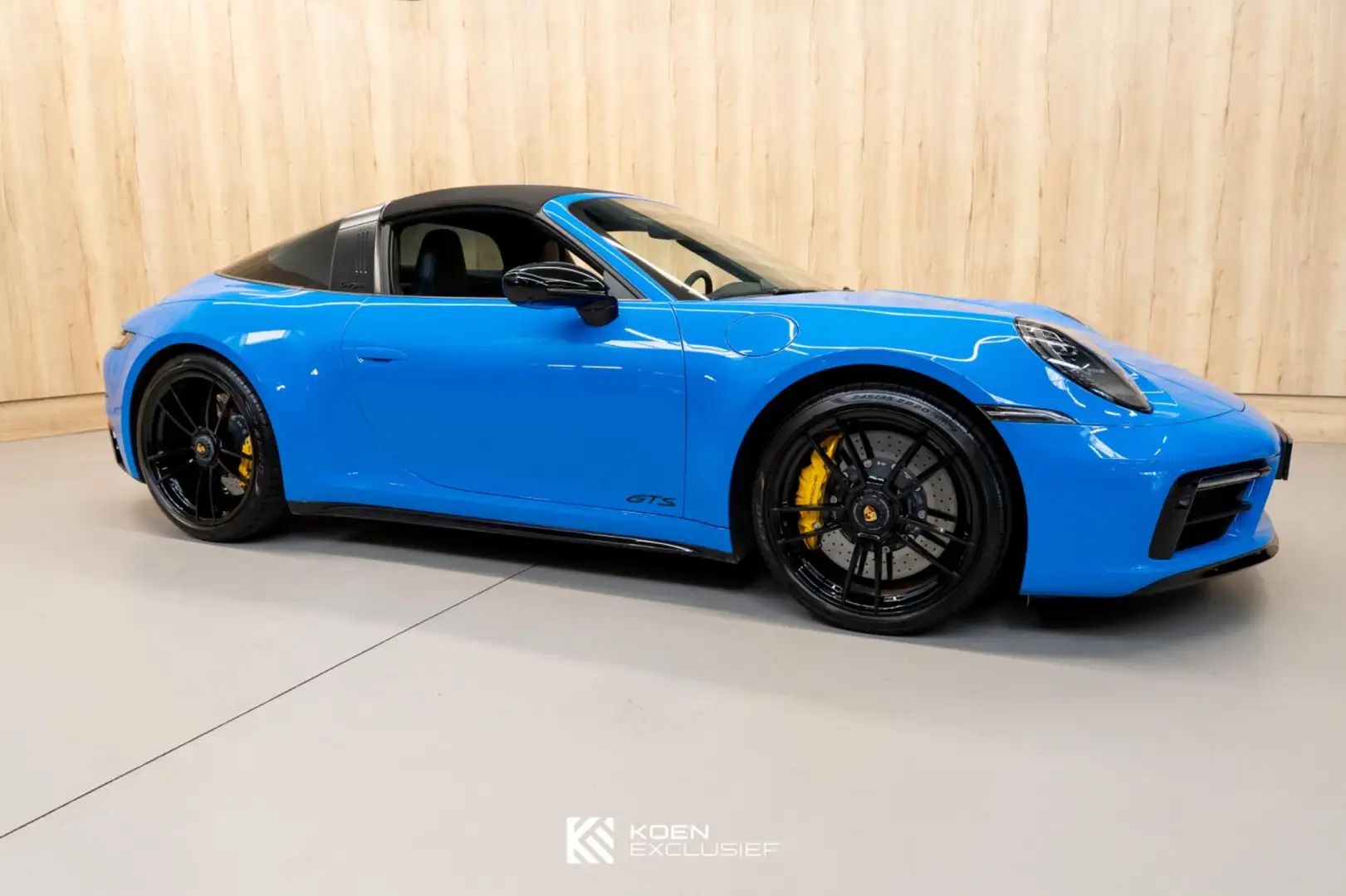 Porsche 992 992 3.0 4 GTS Targa (2022, NL) PCCB, Burmester, Sp Blauw - 2