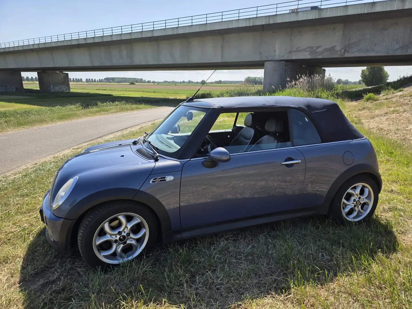 MINI Cooper S 1.6 Cabrio 2005 Airco Leer Nieuwe APK Blauw - 1
