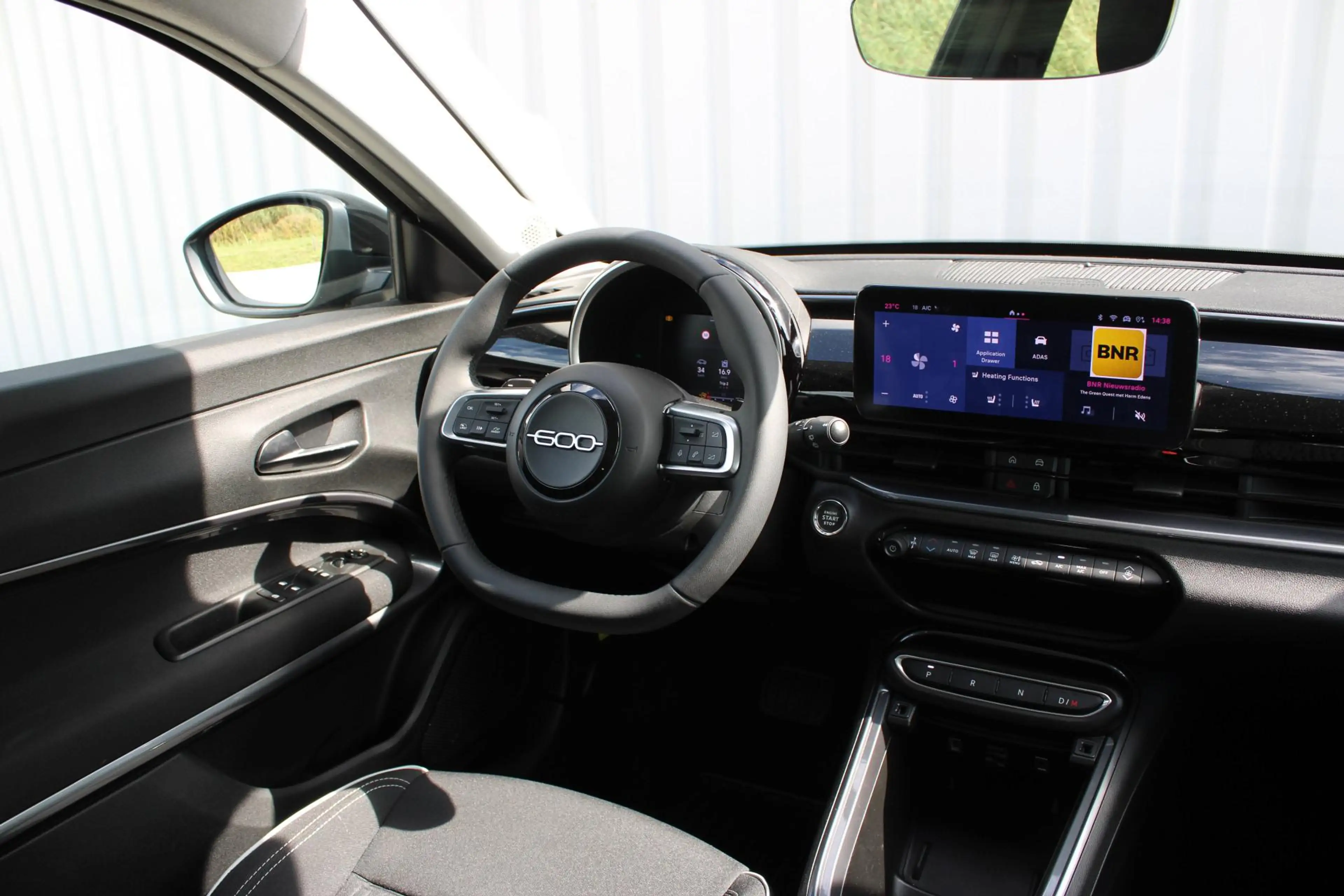Fiat 600 1.2 Hybrid Urban l Incl. 12 maanden garantie l Sto — photo 2