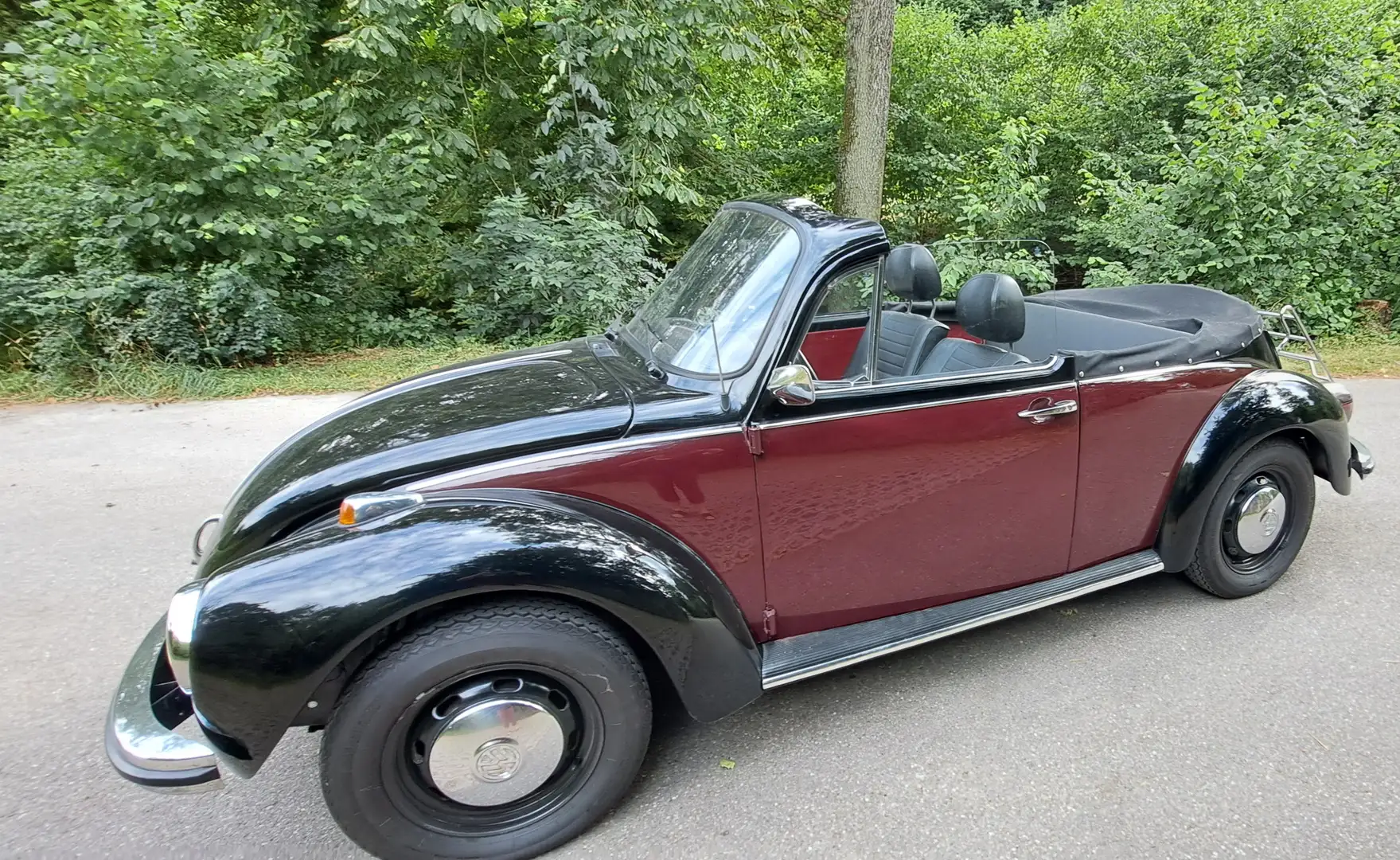 Oldtimer Volkswagen Käfer - 1303 Rot - 1