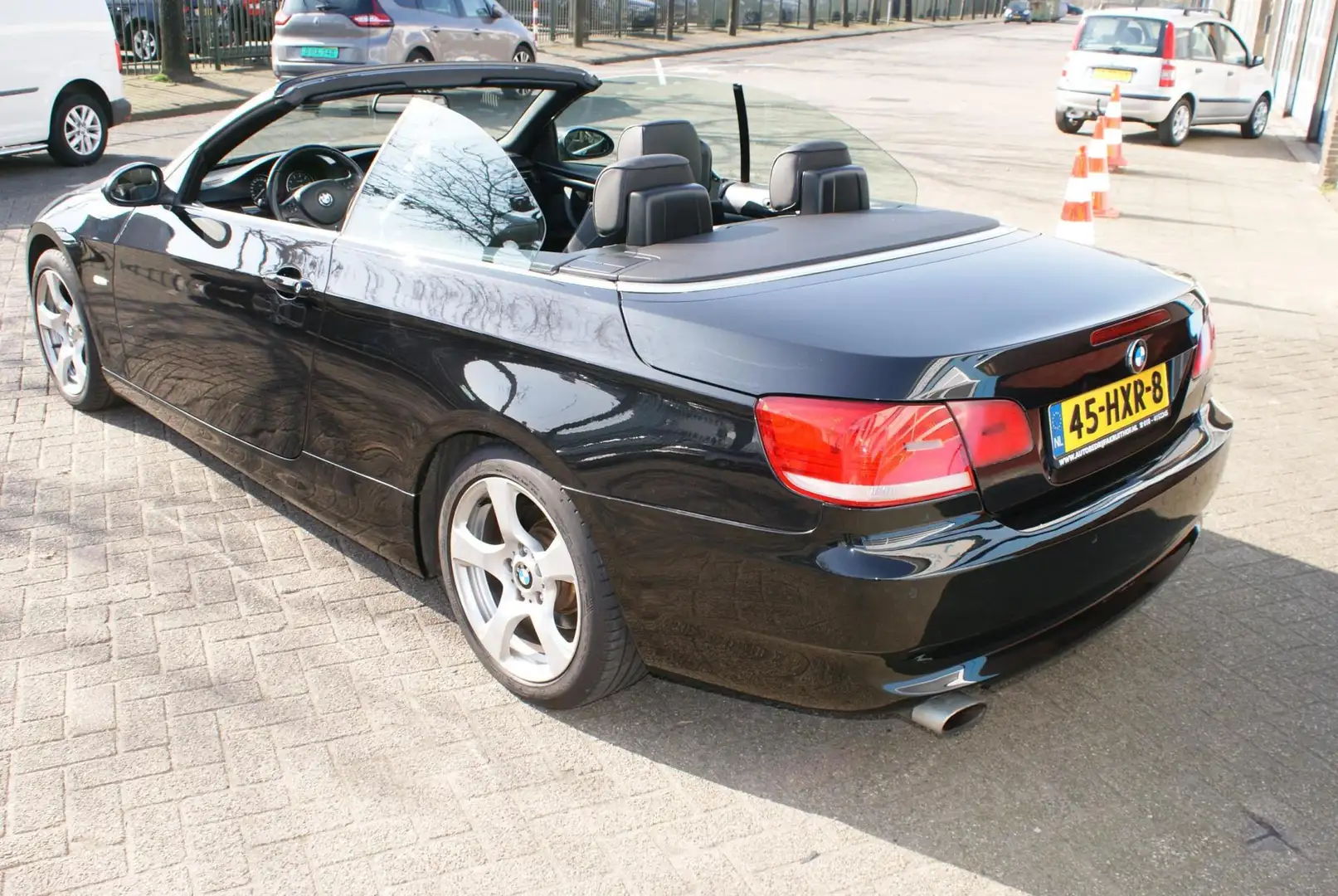 BMW 320 3-serie Cabrio 320i Executive Nero - 2