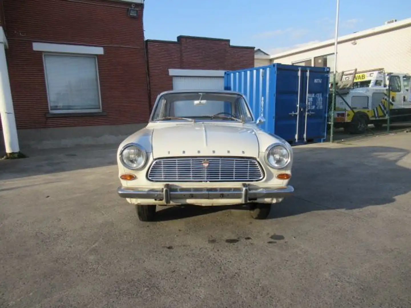 Ford Taunus Weiß - 2