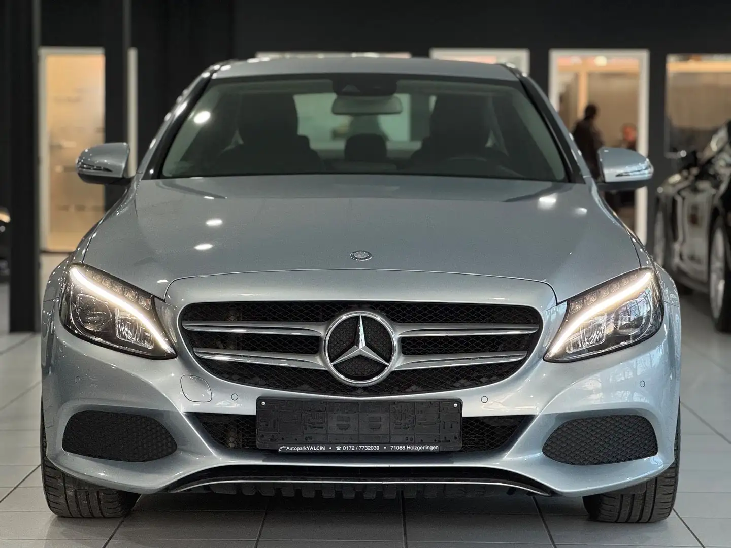 Mercedes-Benz C 180 CGI 7G-T. *AVANTG.*NAV*XEN/LED*AMBI-L*SHZ* Silber - 2