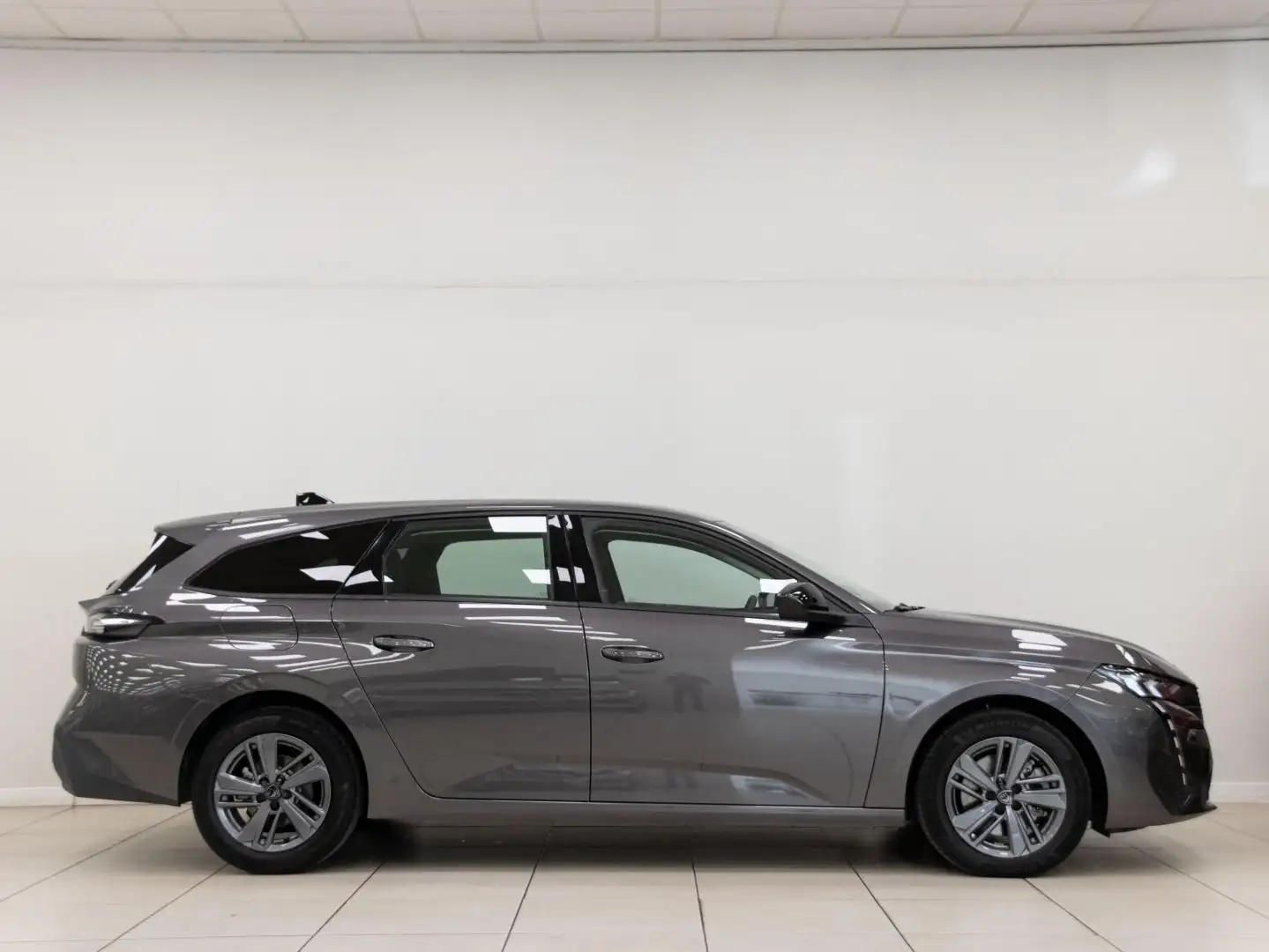 Peugeot 308 SW 1.5 BlueHDi S&S Active Pack EAT8 130 Gris - 2