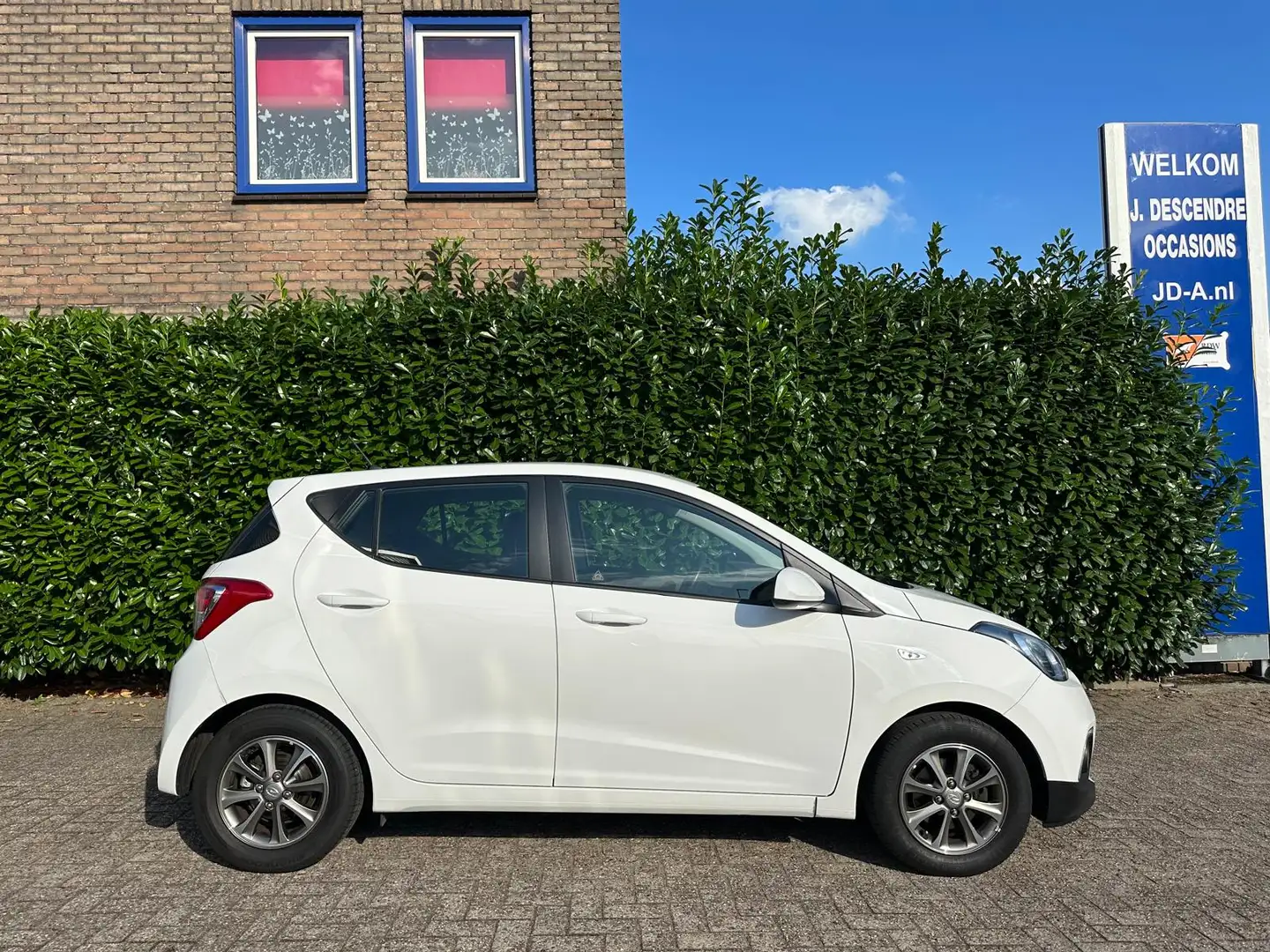 Hyundai i10 1.0i i-Motion Comfort Airco, Stoelverw, Cruise C, Blanc - 2
