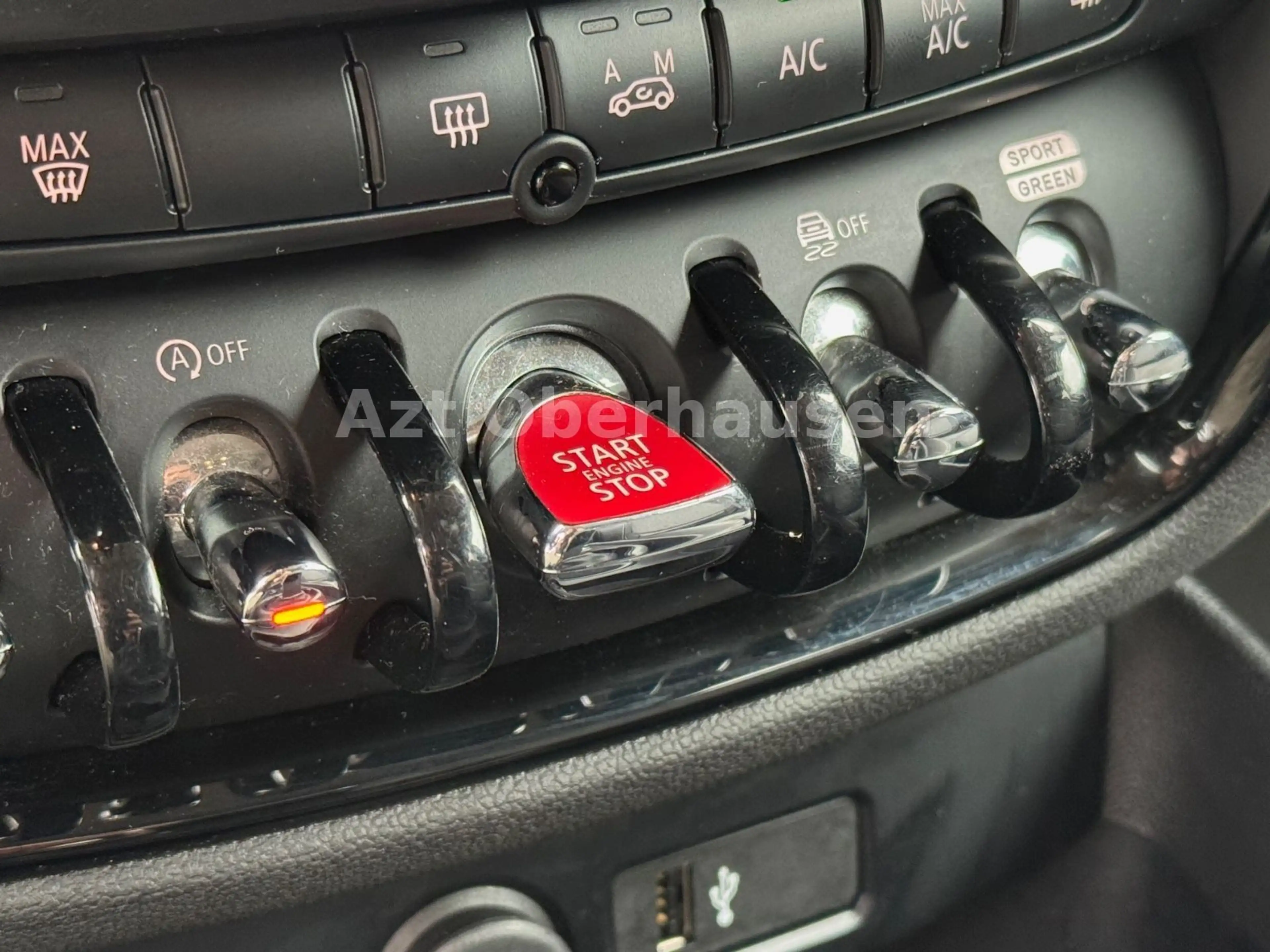 MINI Cooper SD Clubman *AUTOMATIK*ACC*CARPLAY* — photo 25