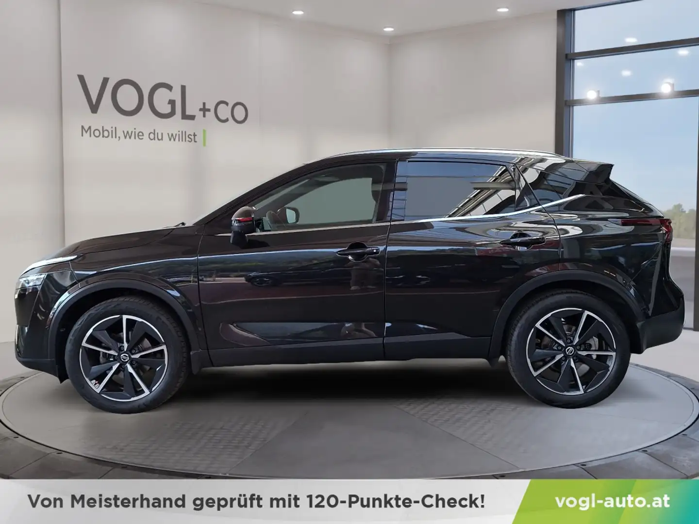 Nissan Qashqai Tekna 1,3 DIG-T MHEV 158PS X-Tronic Schwarz - 2