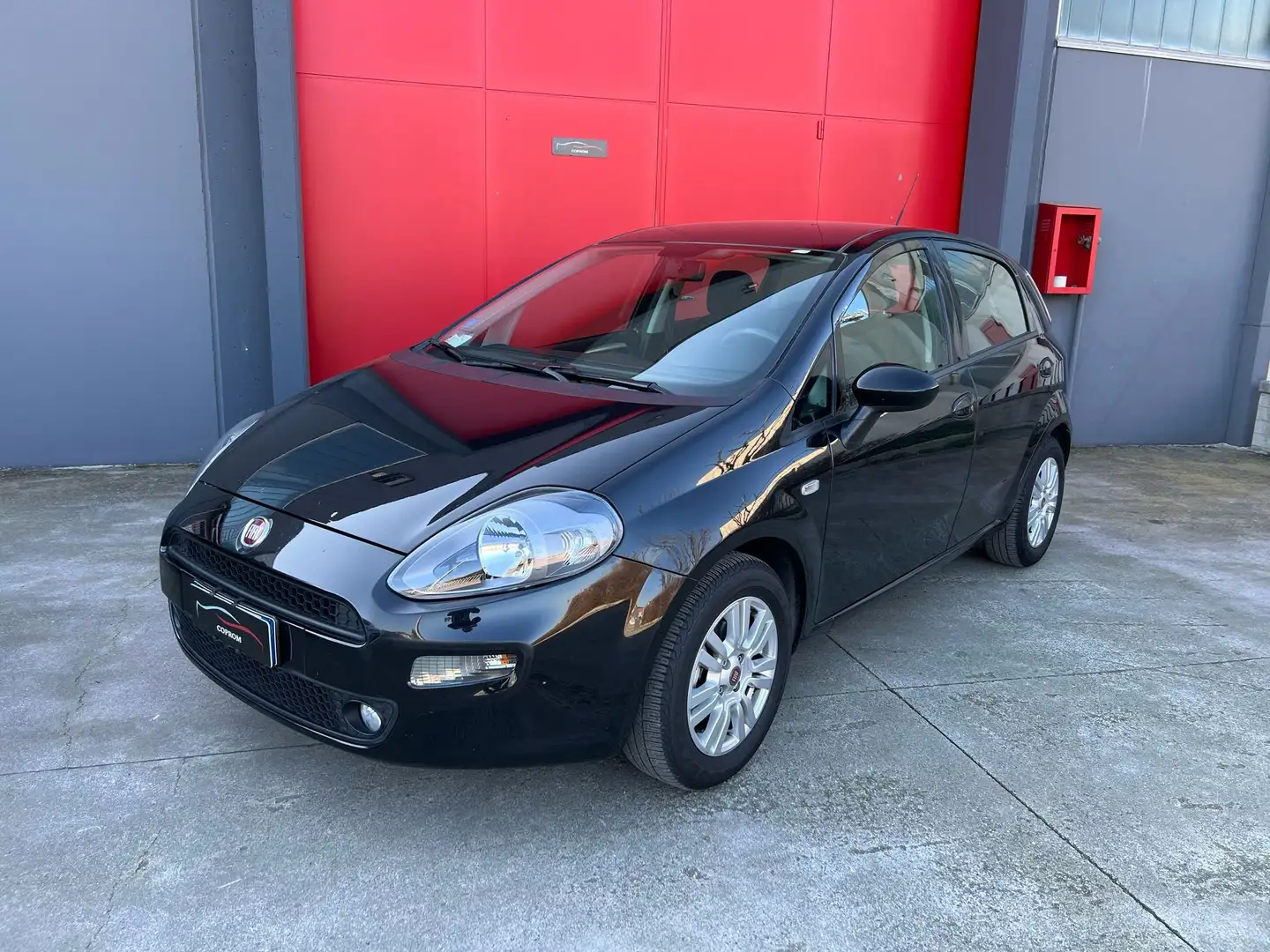 Fiat Punto Punto 5p 1.2  E6 Noir - 1