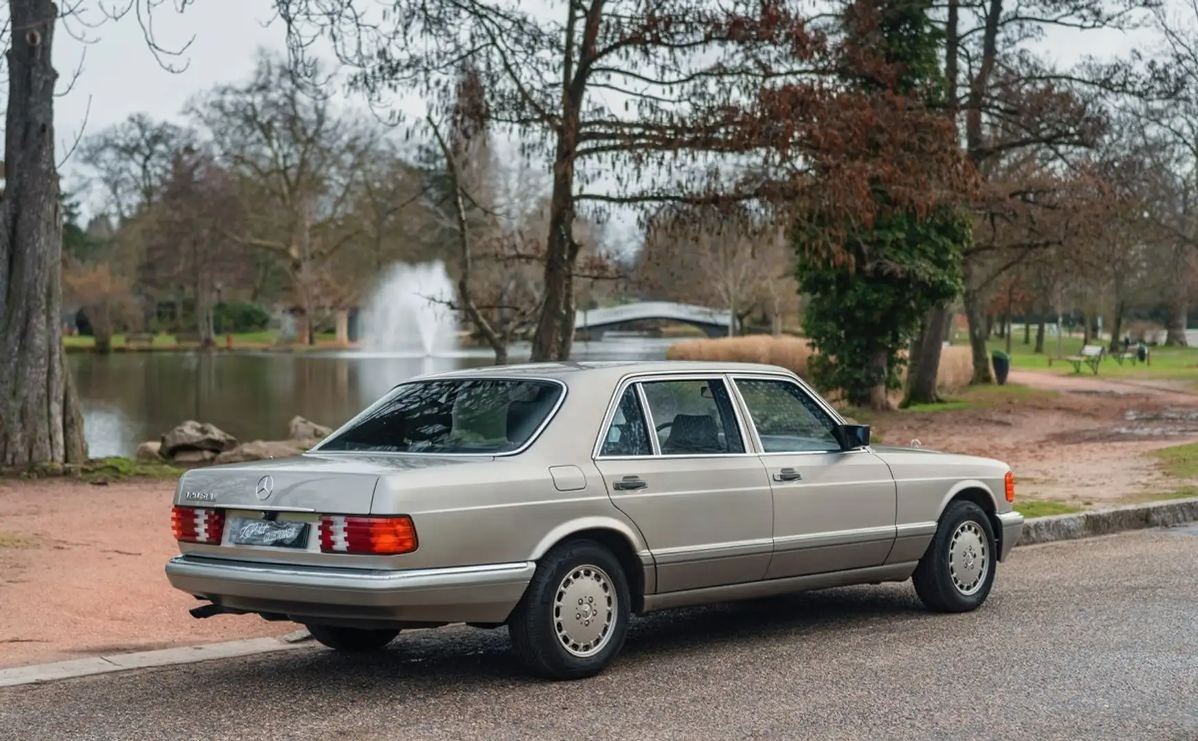 Mercedes-Benz S 420 MERCEDES 420 SEL (W126) Etat et Historique exceptionnel Oro - 2
