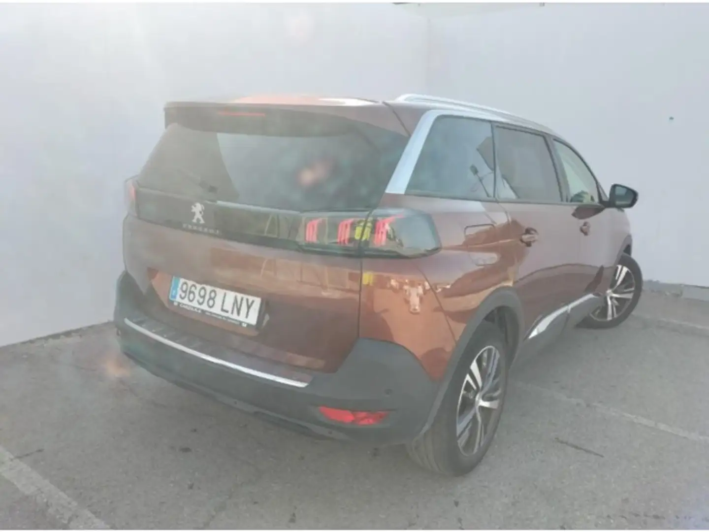 Peugeot 5008 1.6 BlueHDI Allure 7 pl. 120 Marrón - 2