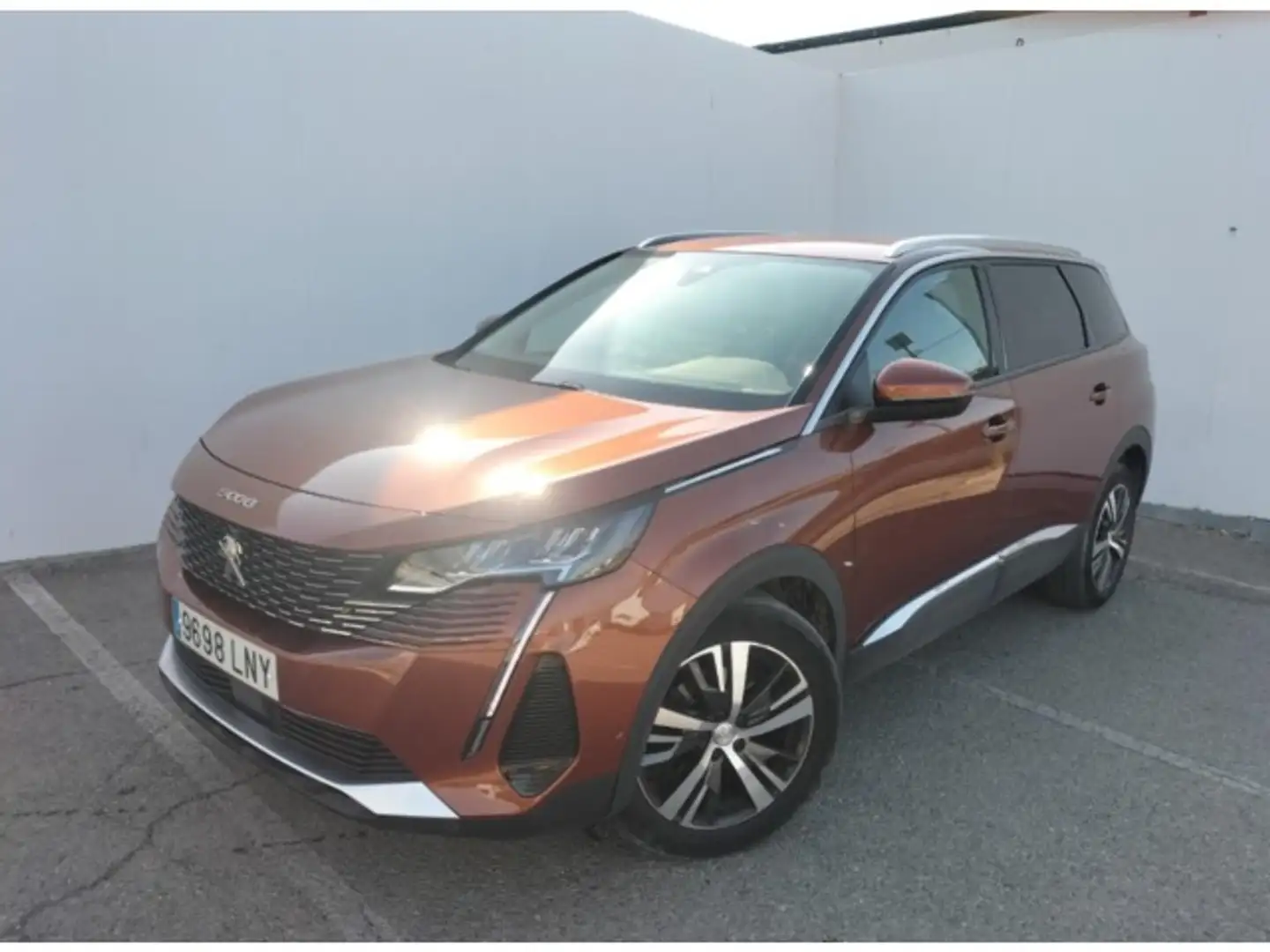Peugeot 5008 1.6 BlueHDI Allure 7 pl. 120 Marrón - 1