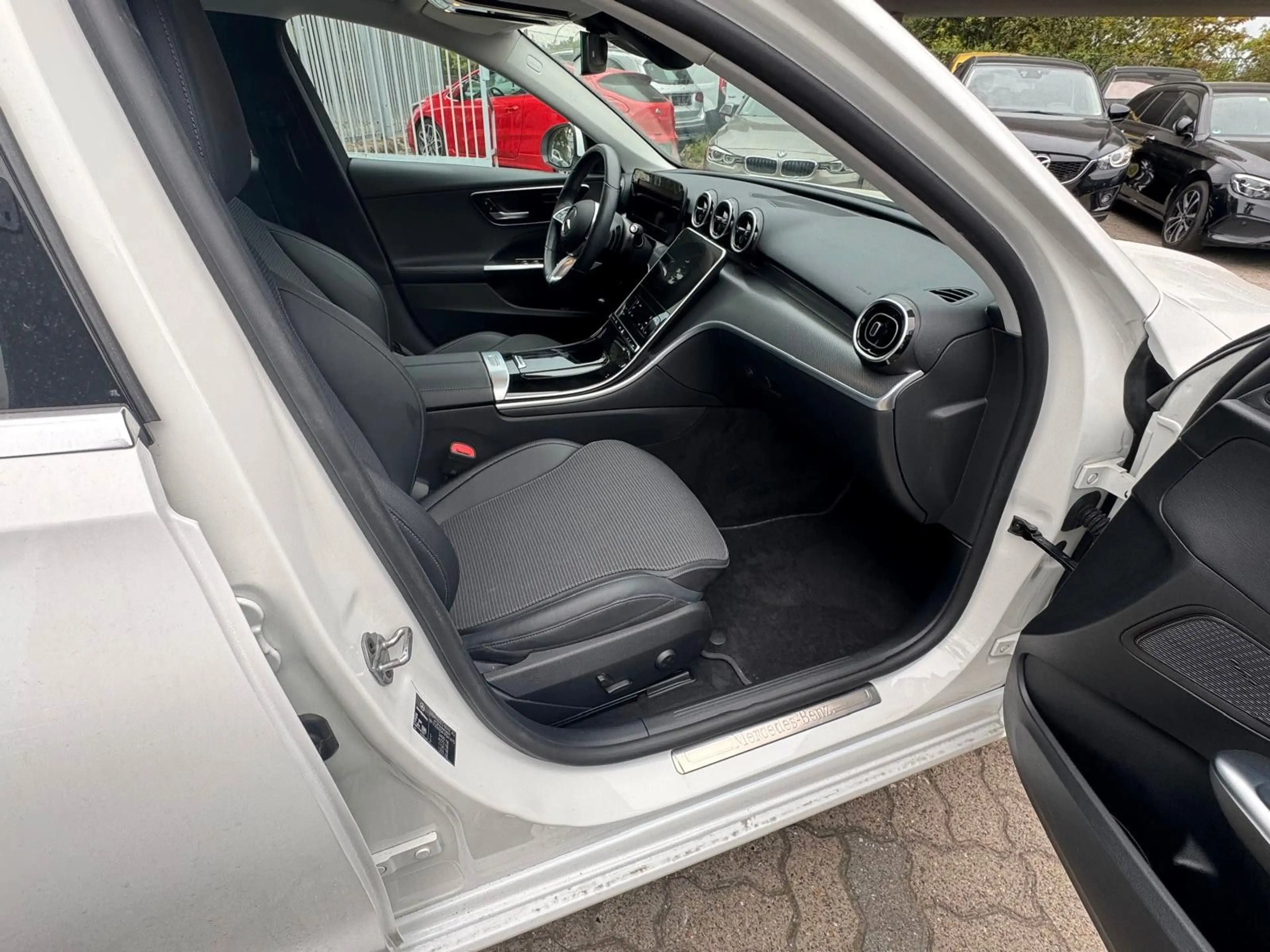 Mercedes-Benz C 220 d Avantgarde 9G-Tr/360°MBUX — photo 15