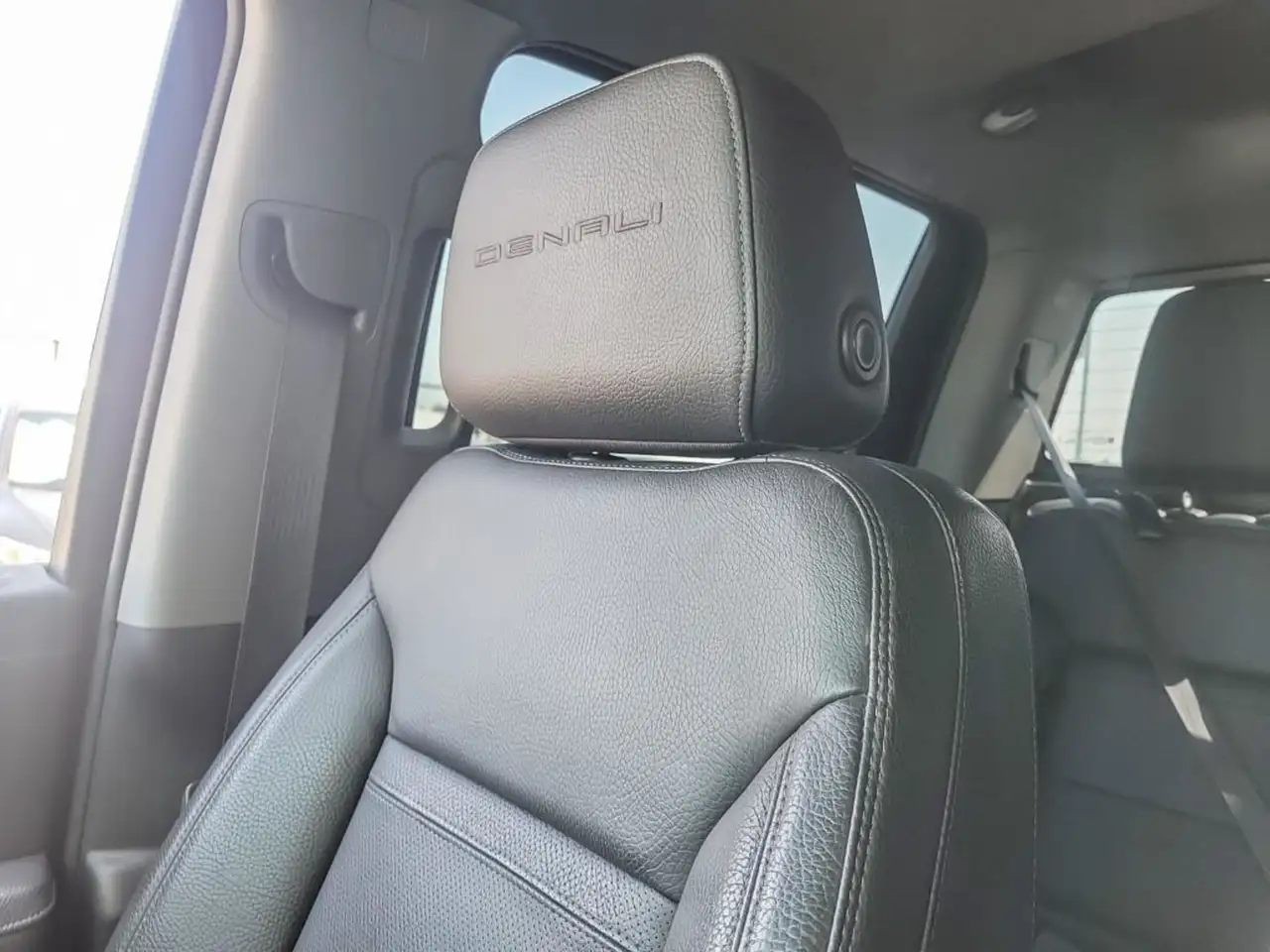 GMC Sierra 1500 photo GMC Sierra 1500