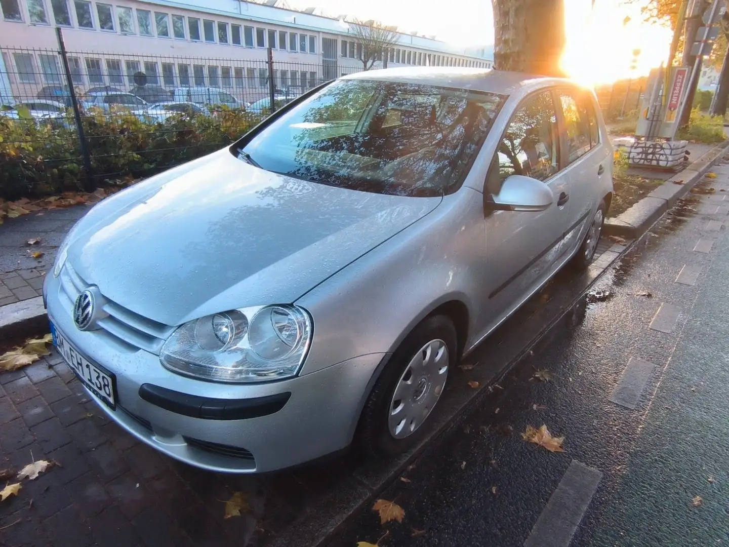 Volkswagen Golf V Lim. Trendline Argent - 2