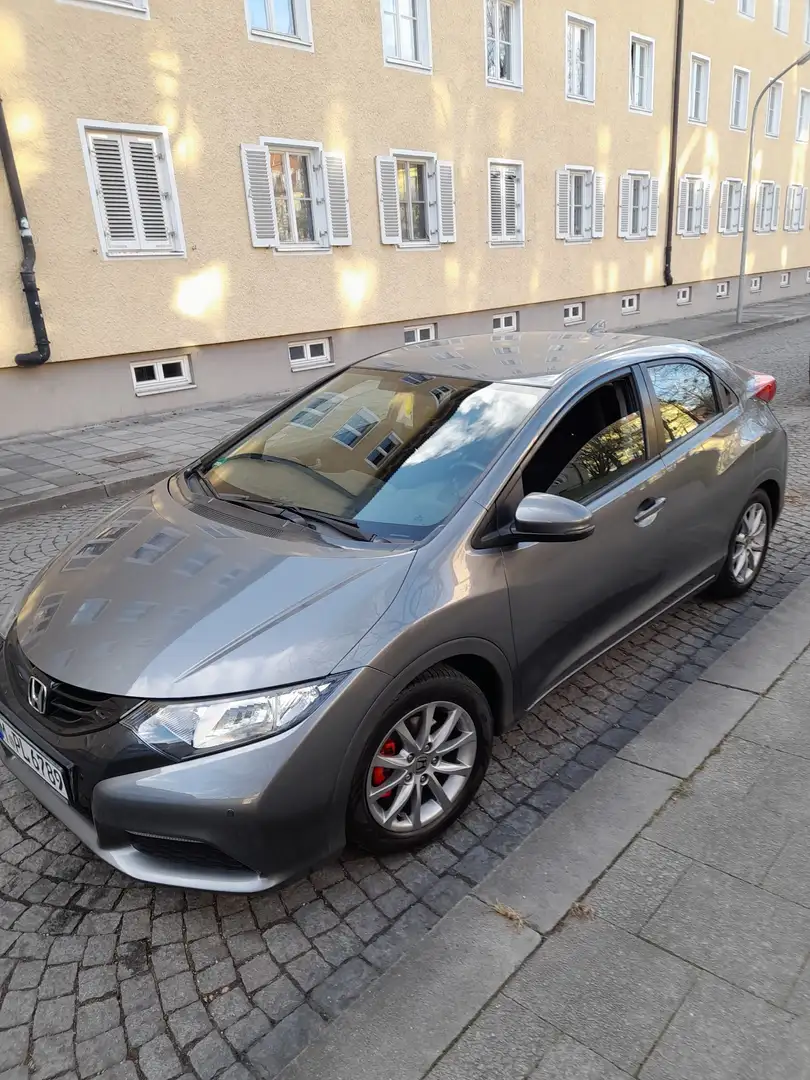 Honda Civic 1.8 i-VTEC Executive - 2