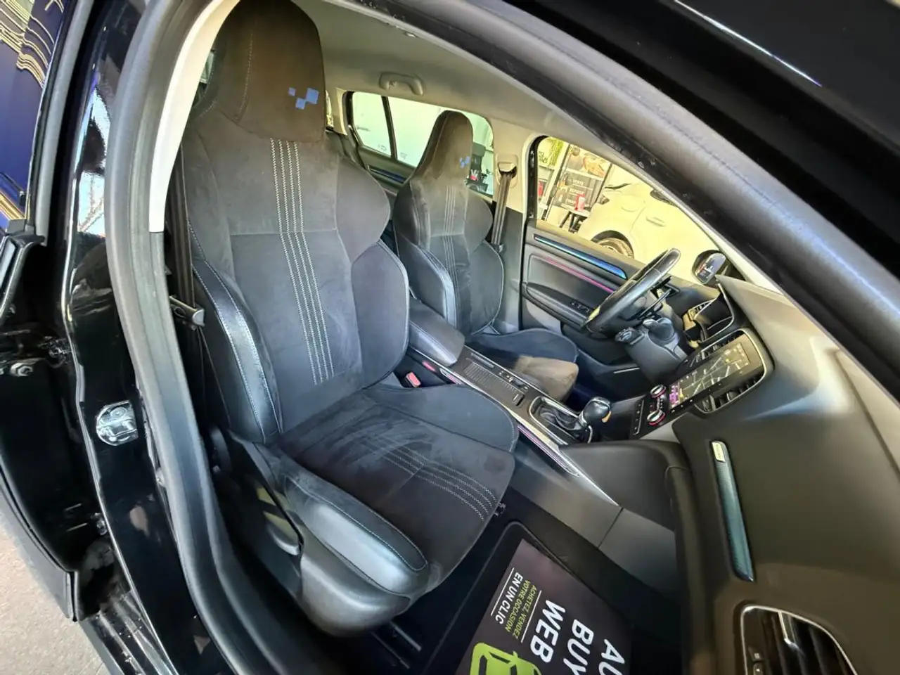 Renault Megane Berline — photo 15