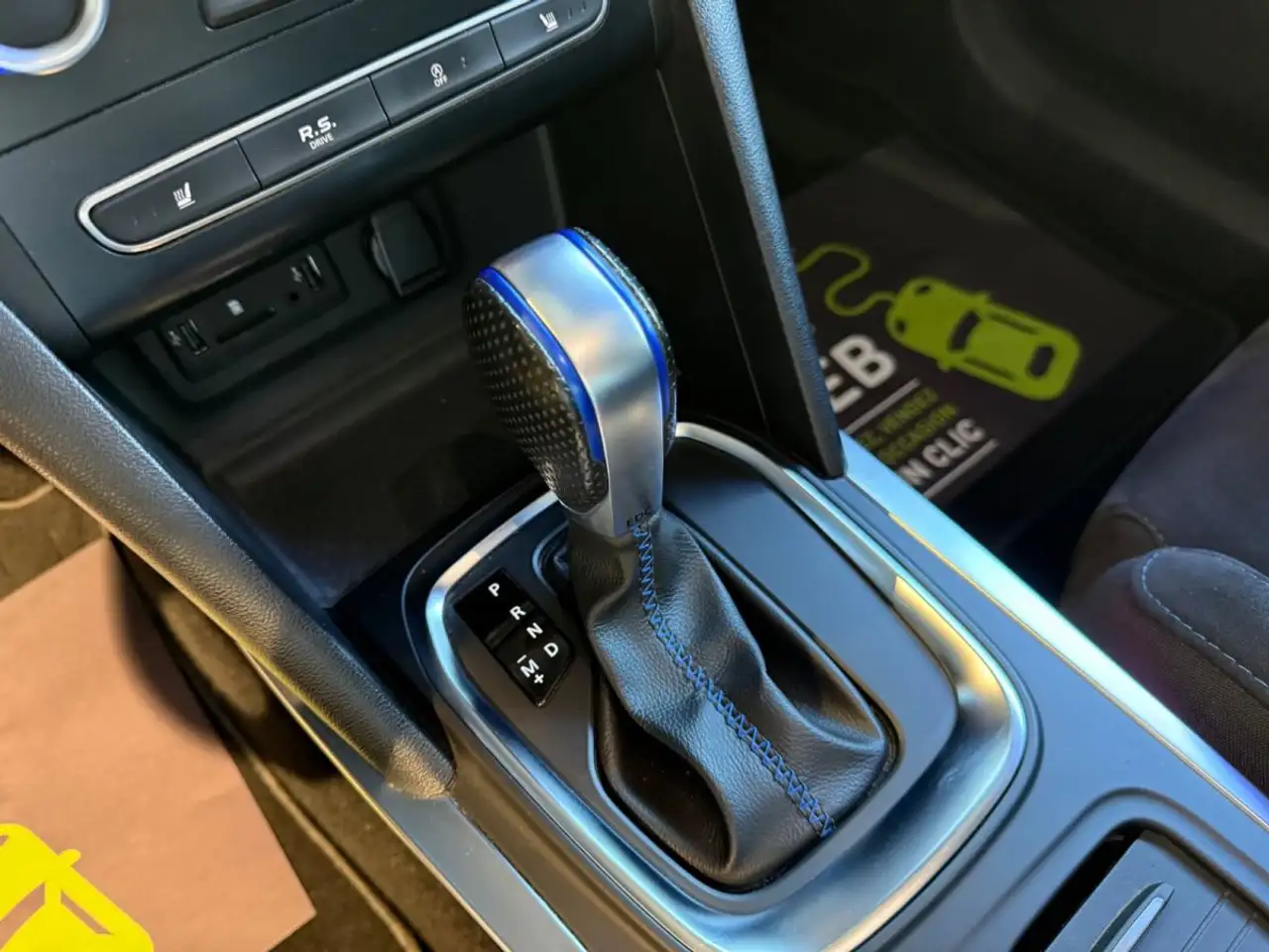 Renault Megane Berline — photo 25