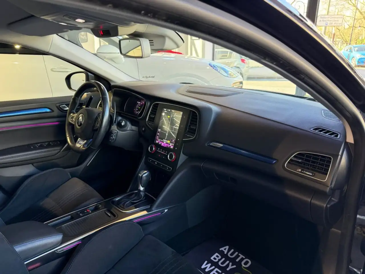 Renault Megane Berline — photo 14