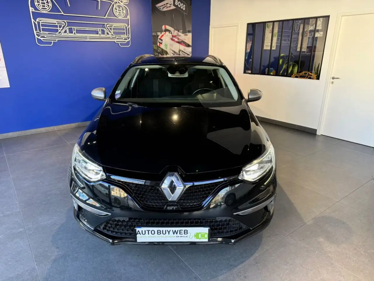 Renault Megane Berline — photo 37