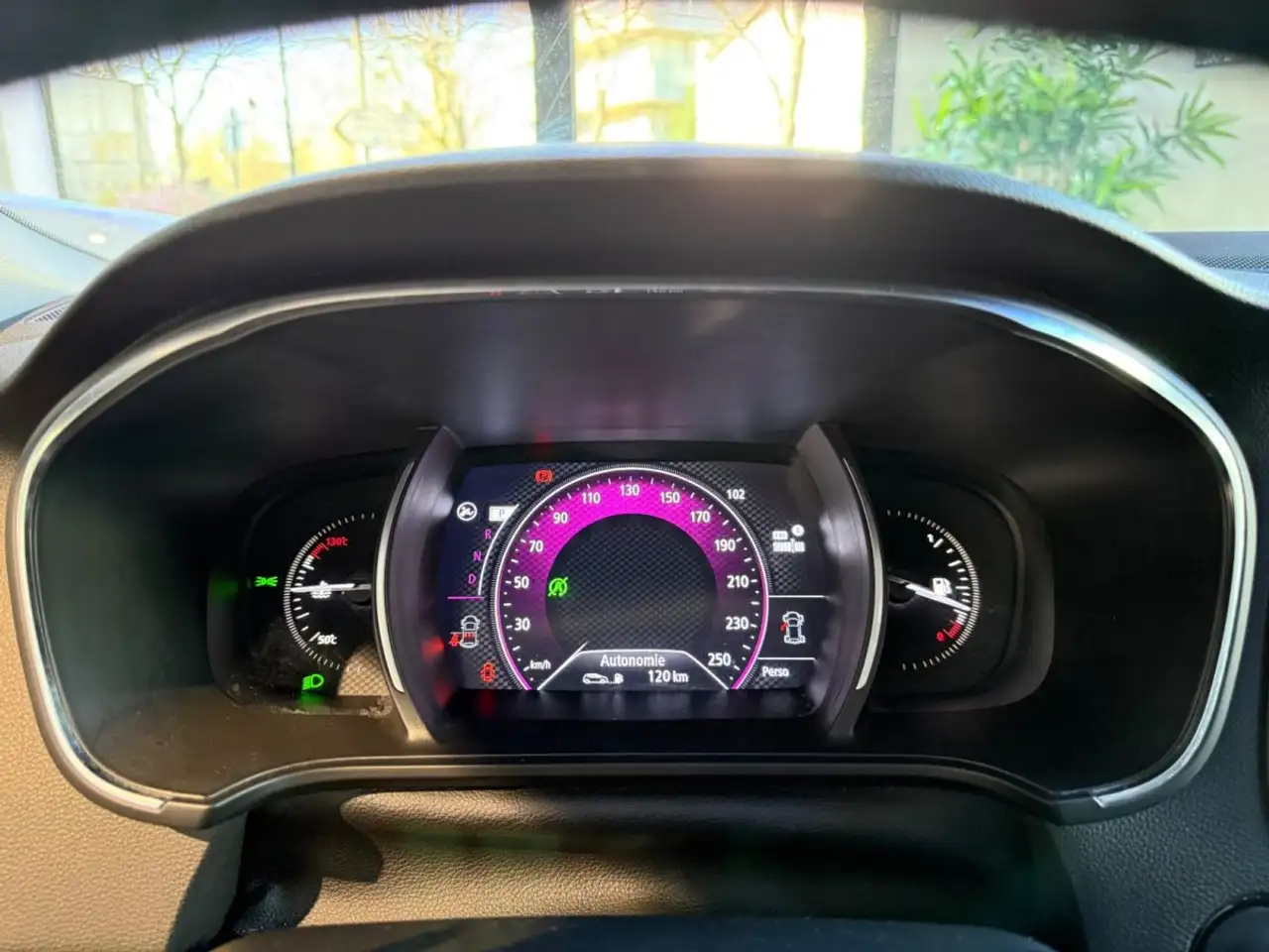 Renault Megane Berline — photo 18