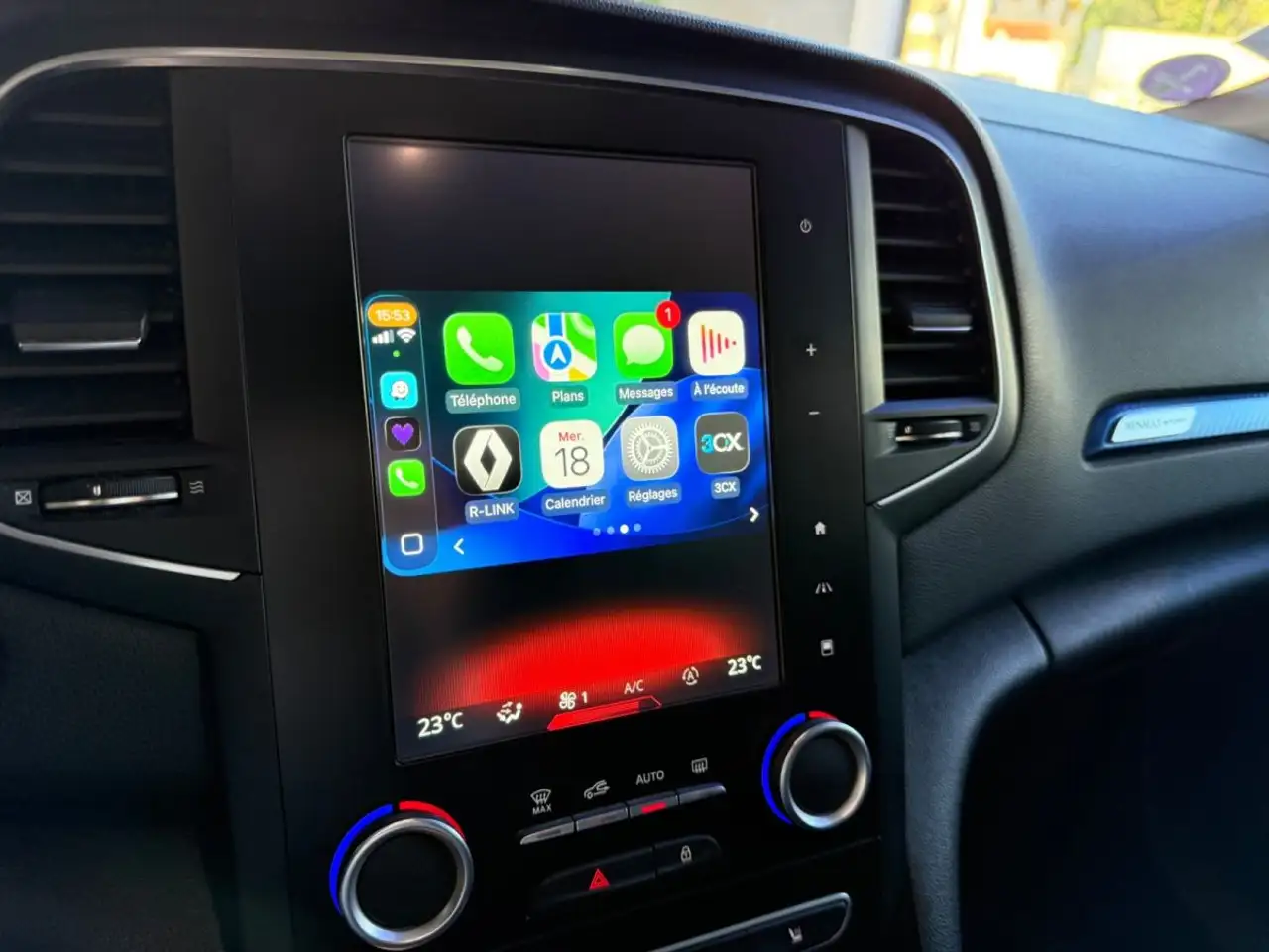 Renault Megane Berline — photo 34