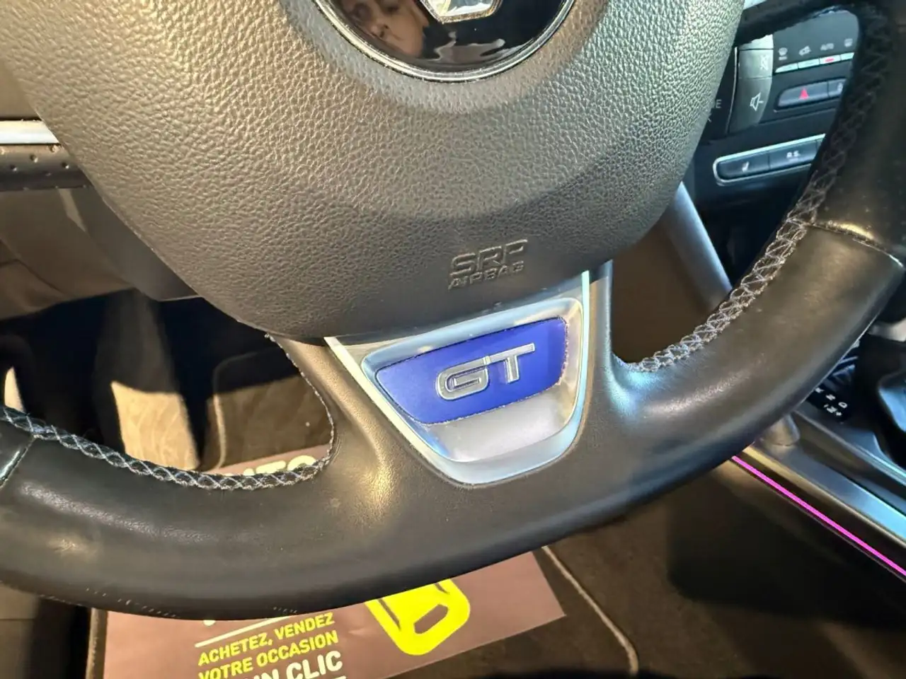 Renault Megane Berline — photo 22
