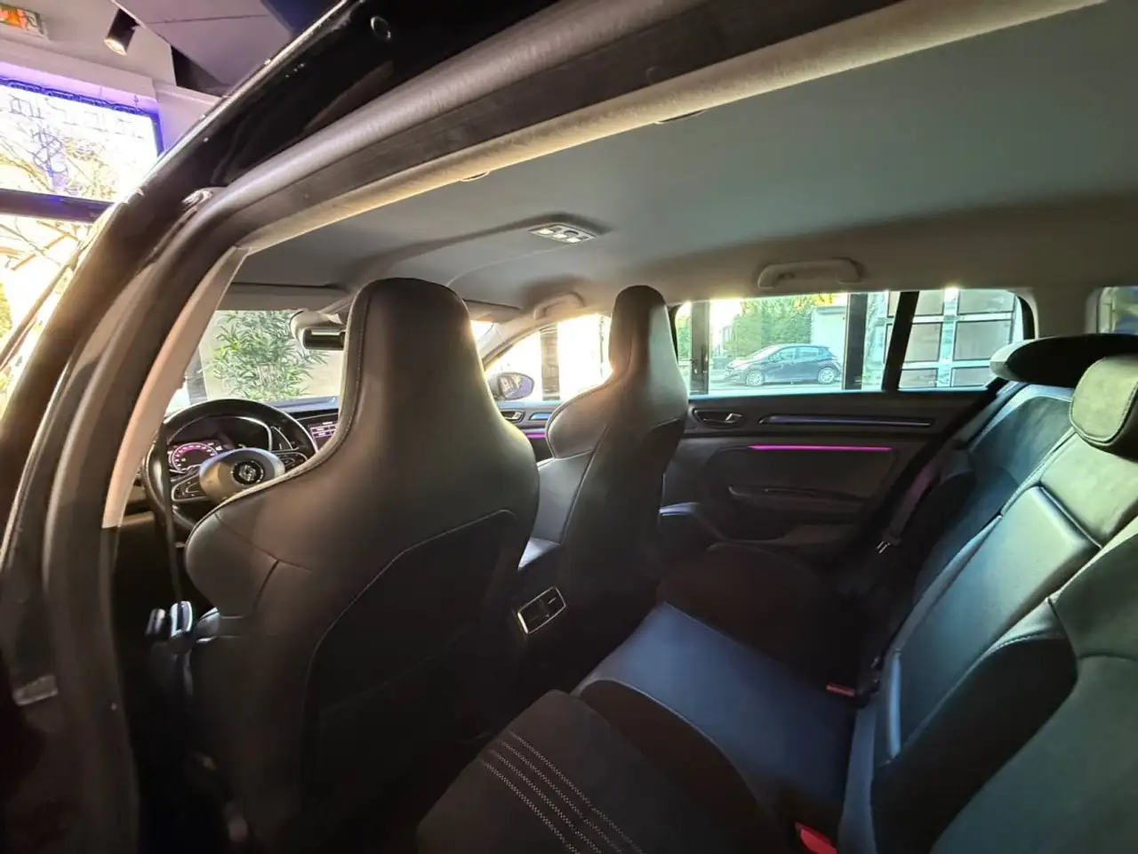 Renault Megane Berline — photo 11